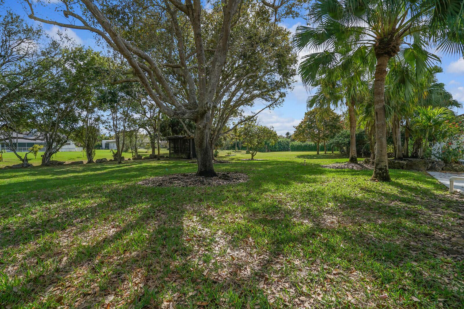 6282 NW 74th Terrace