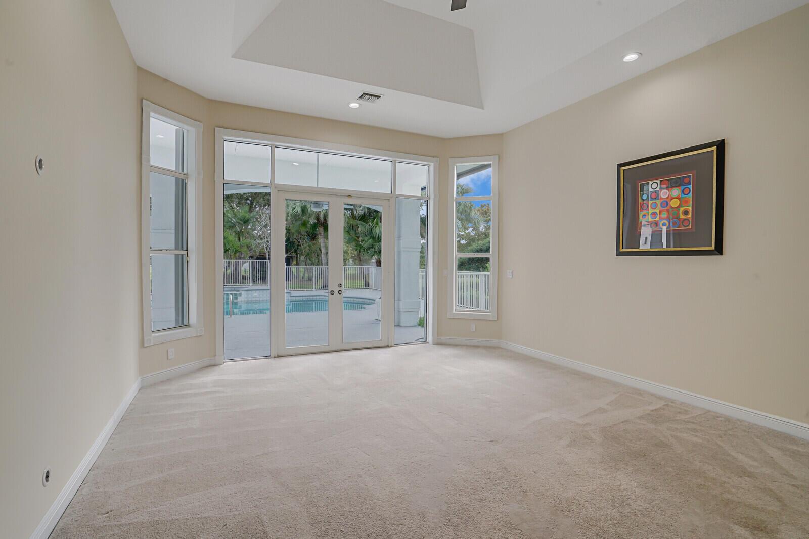 6282 NW 74th Terrace