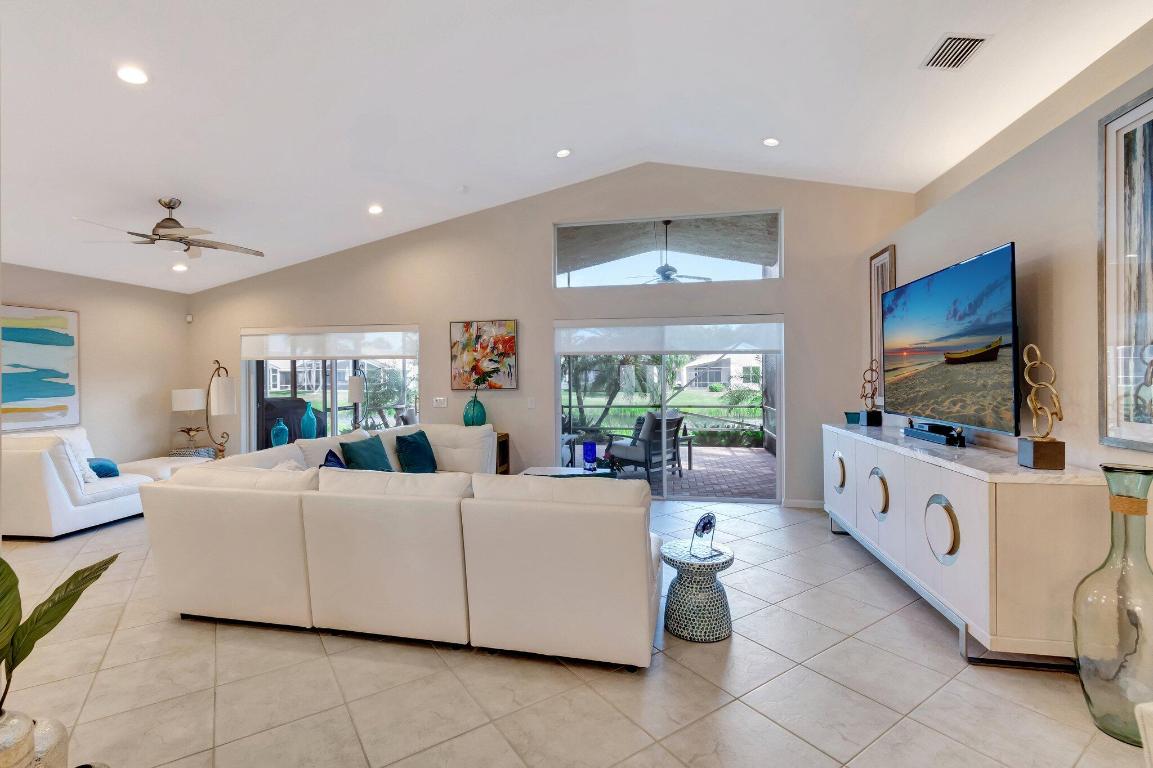 11944 Manzano Avenue