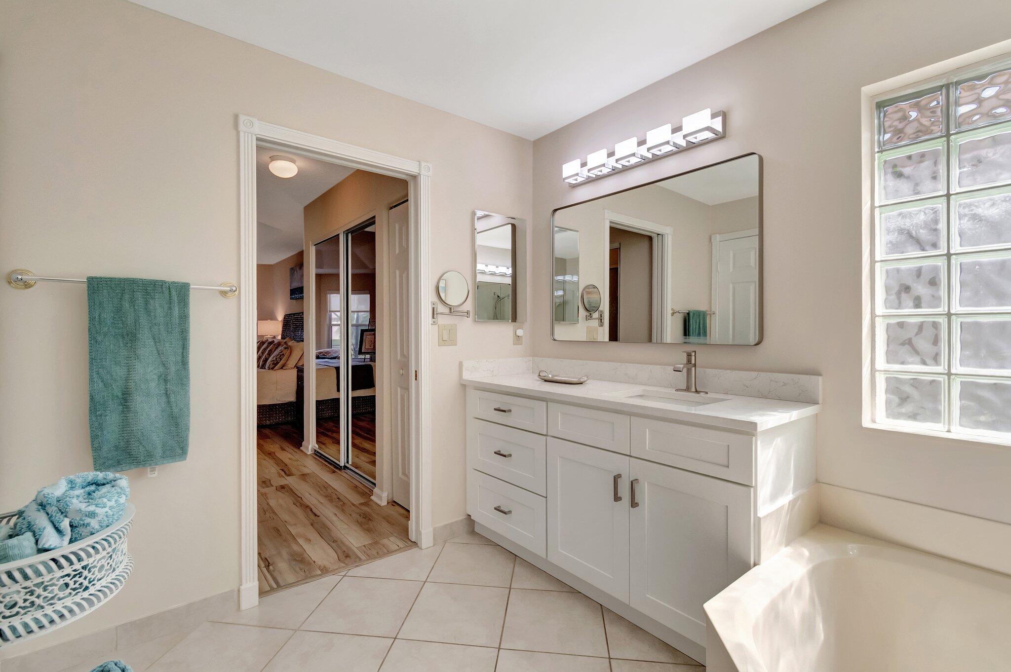 11944 Manzano Avenue