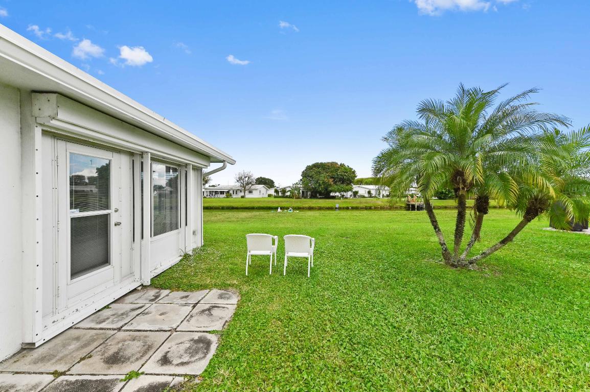 200 Leisure Lake Circle 106, Boynton Beach Unit: 106