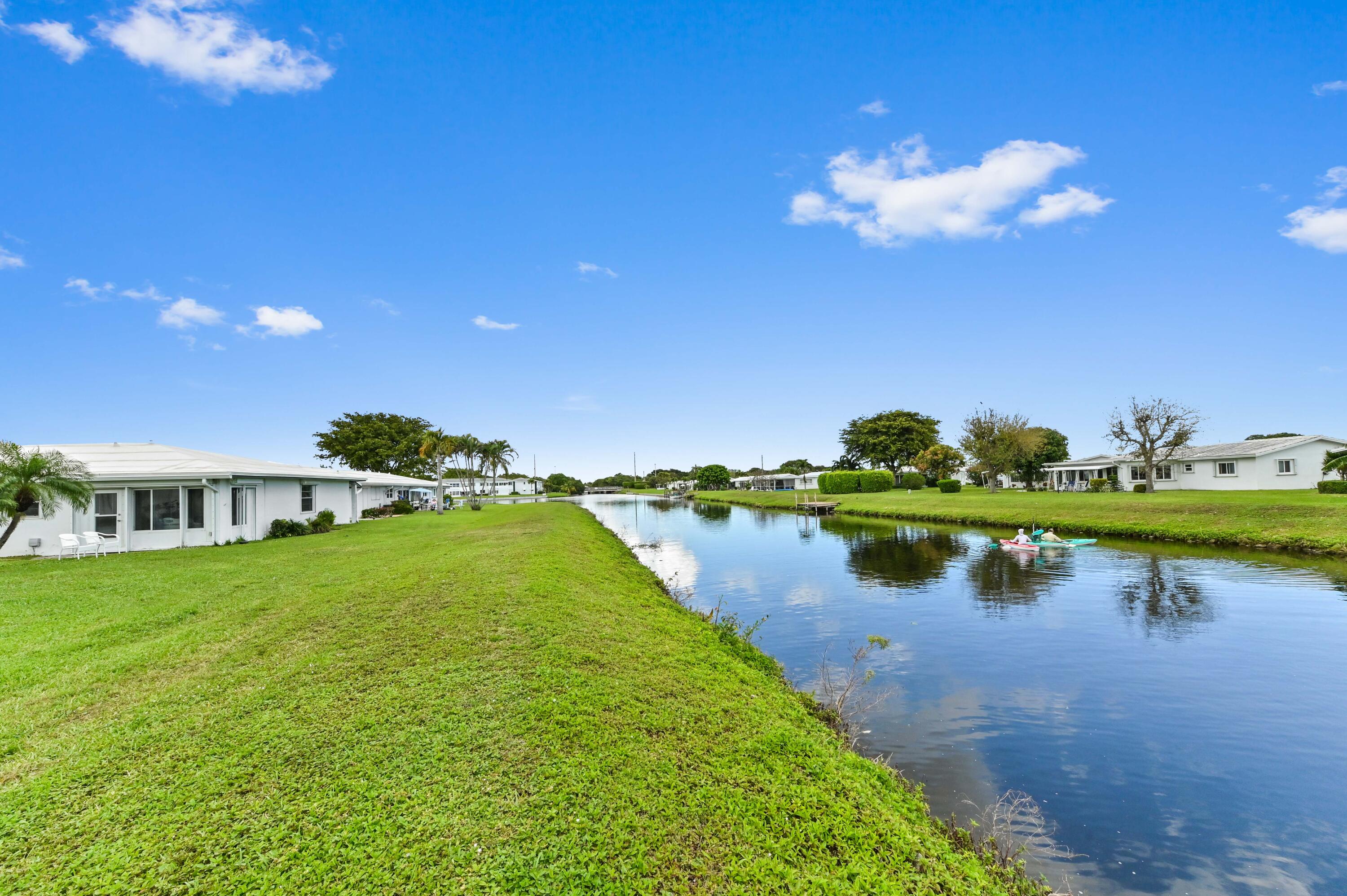 200 Leisure Lake Circle 106, Boynton Beach Unit: 106