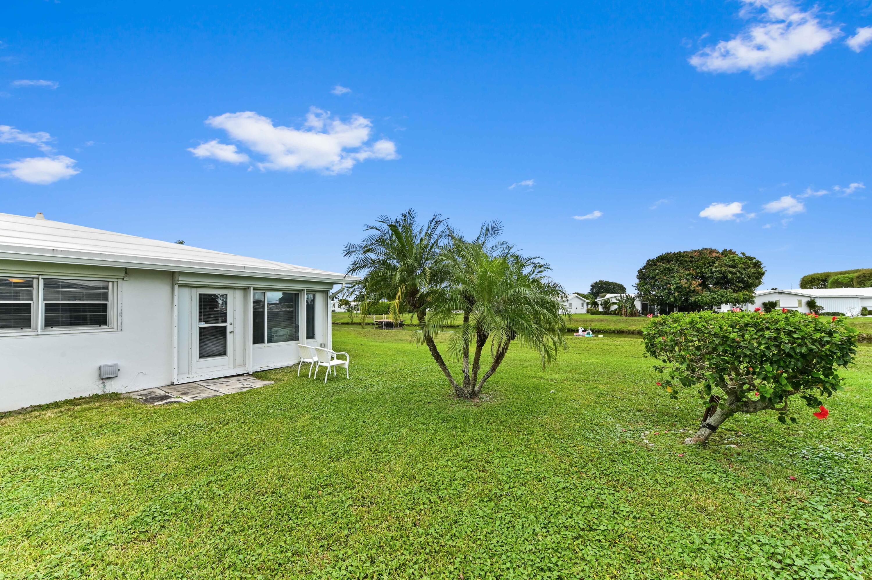 200 Leisure Lake Circle 106, Boynton Beach Unit: 106