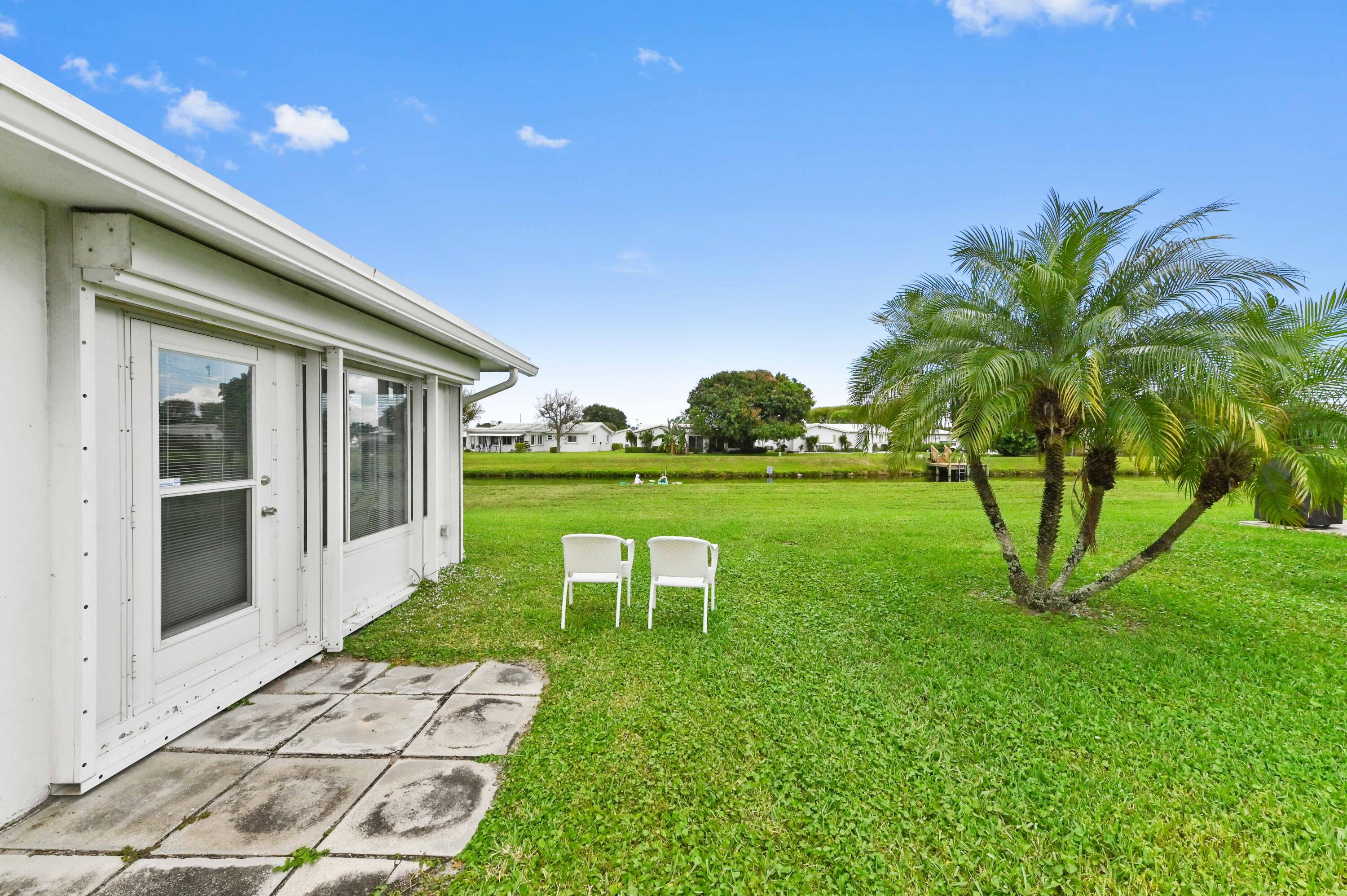 200 Leisure Lake Circle 106, Boynton Beach Unit: 106