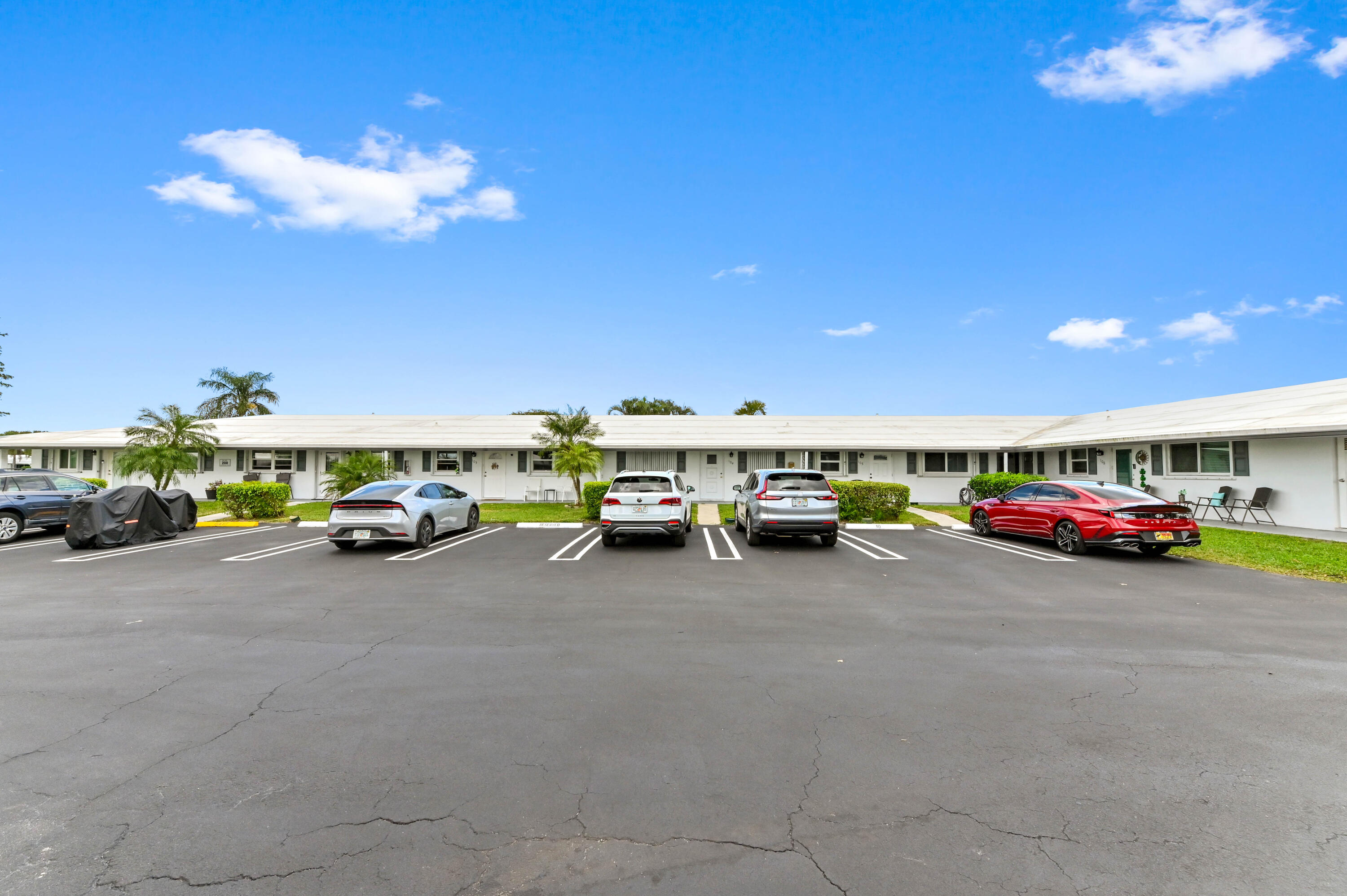 200 Leisure Lake Circle 106, Boynton Beach Unit: 106