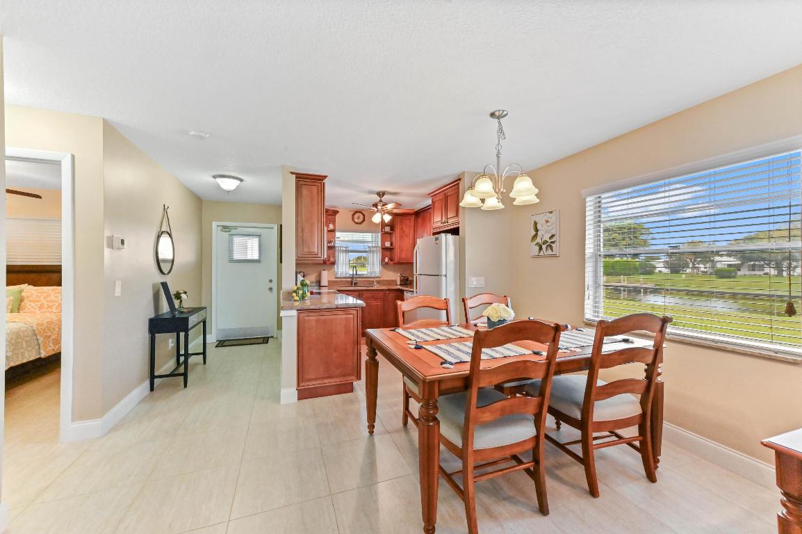 200 Leisure Lake Circle 106, Boynton Beach Unit: 106