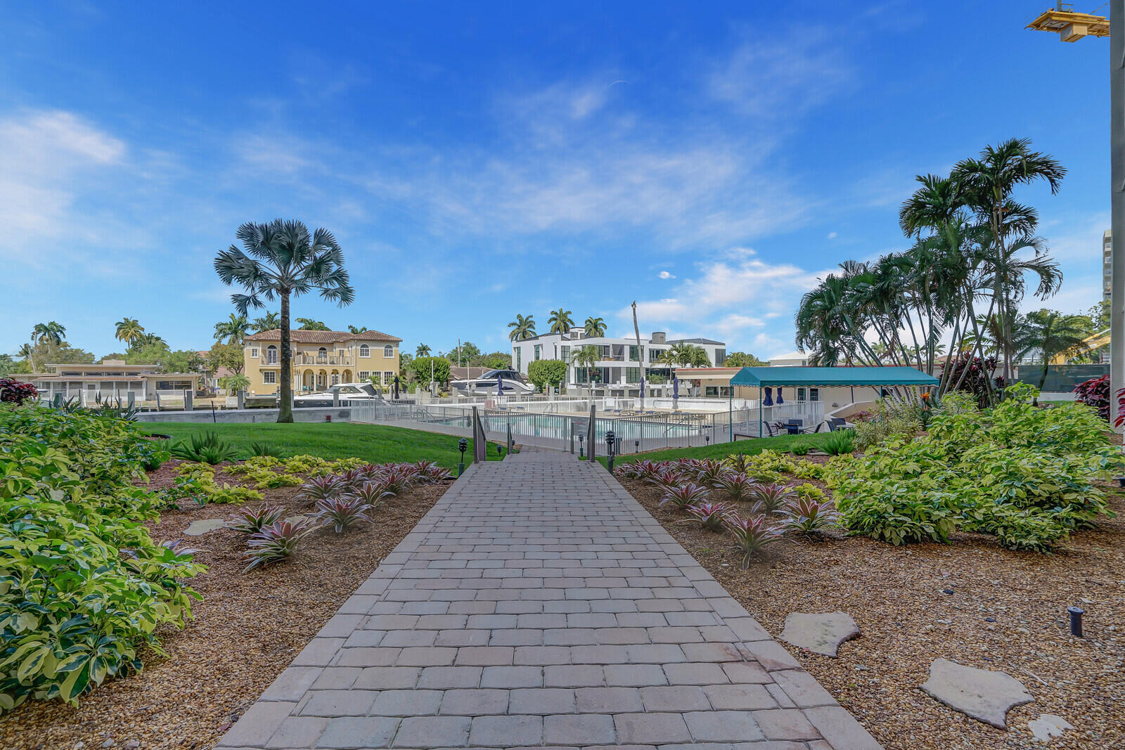 1391 S Ocean Boulevard 805