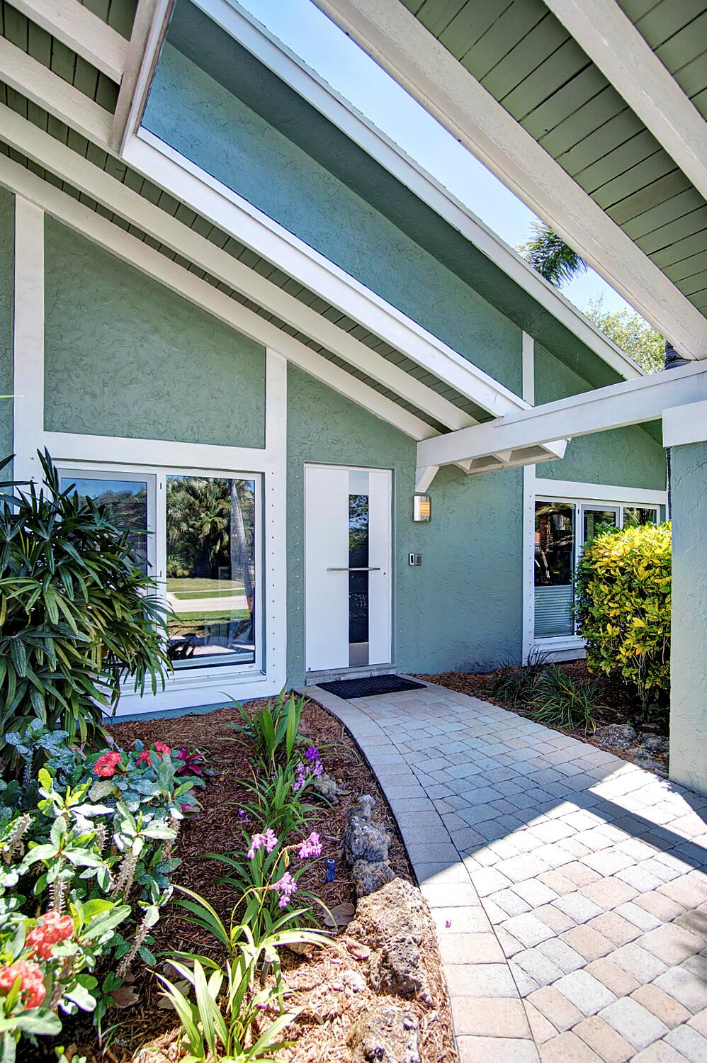 4928 Rabbit Hollow Drive