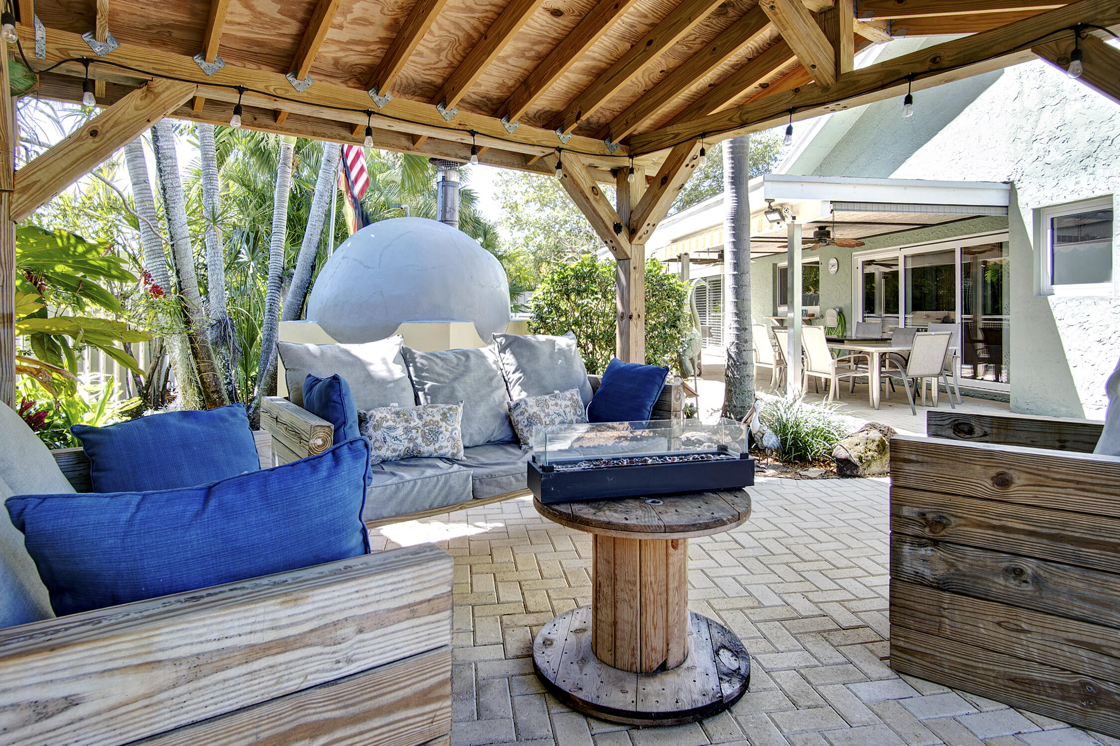 4928 Rabbit Hollow Drive