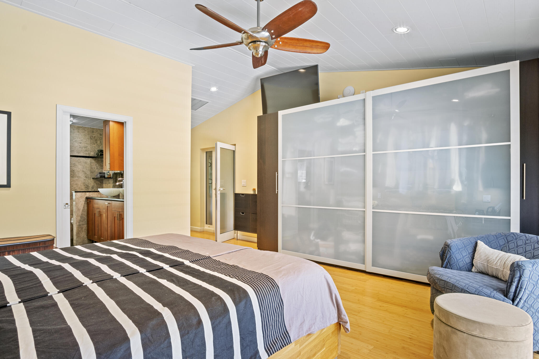 4928 Rabbit Hollow Drive