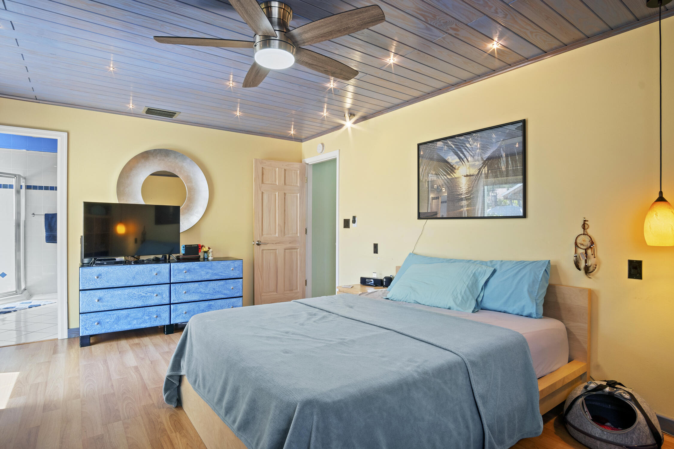 4928 Rabbit Hollow Drive