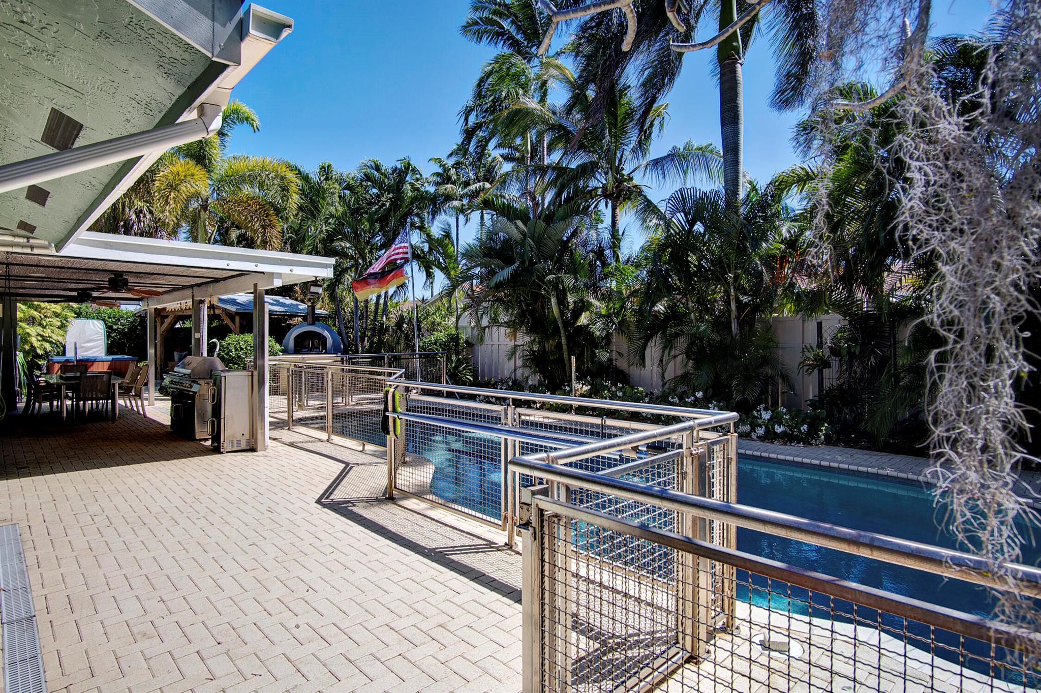 4928 Rabbit Hollow Drive