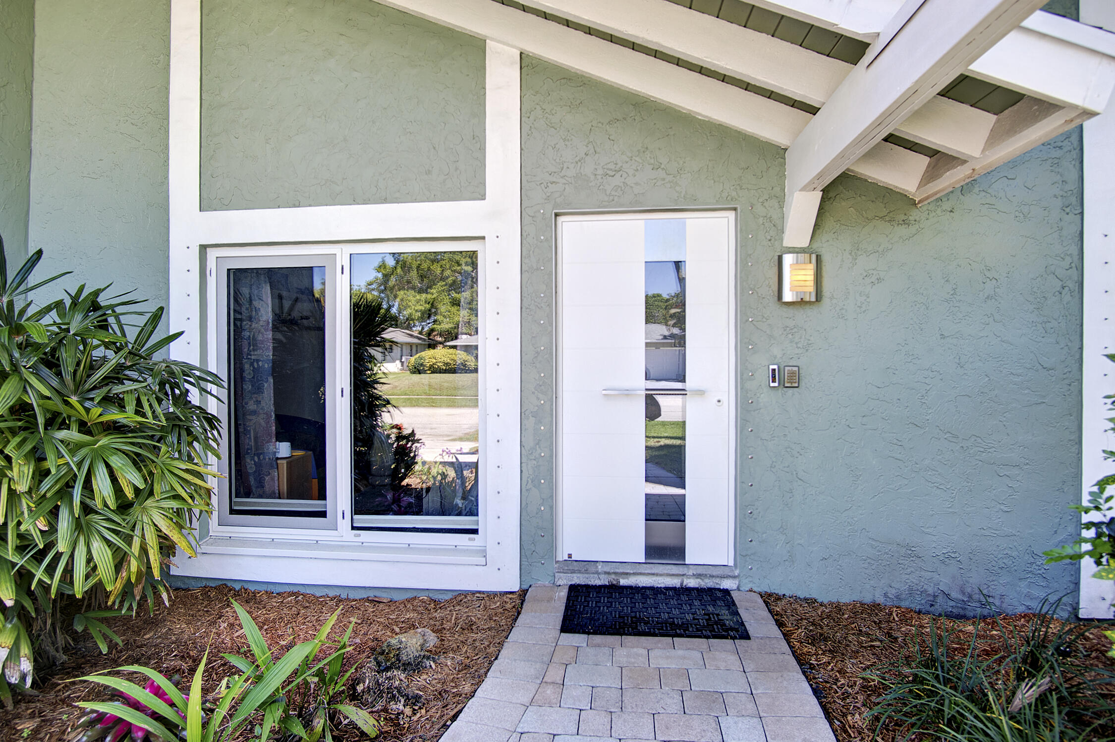 4928 Rabbit Hollow Drive