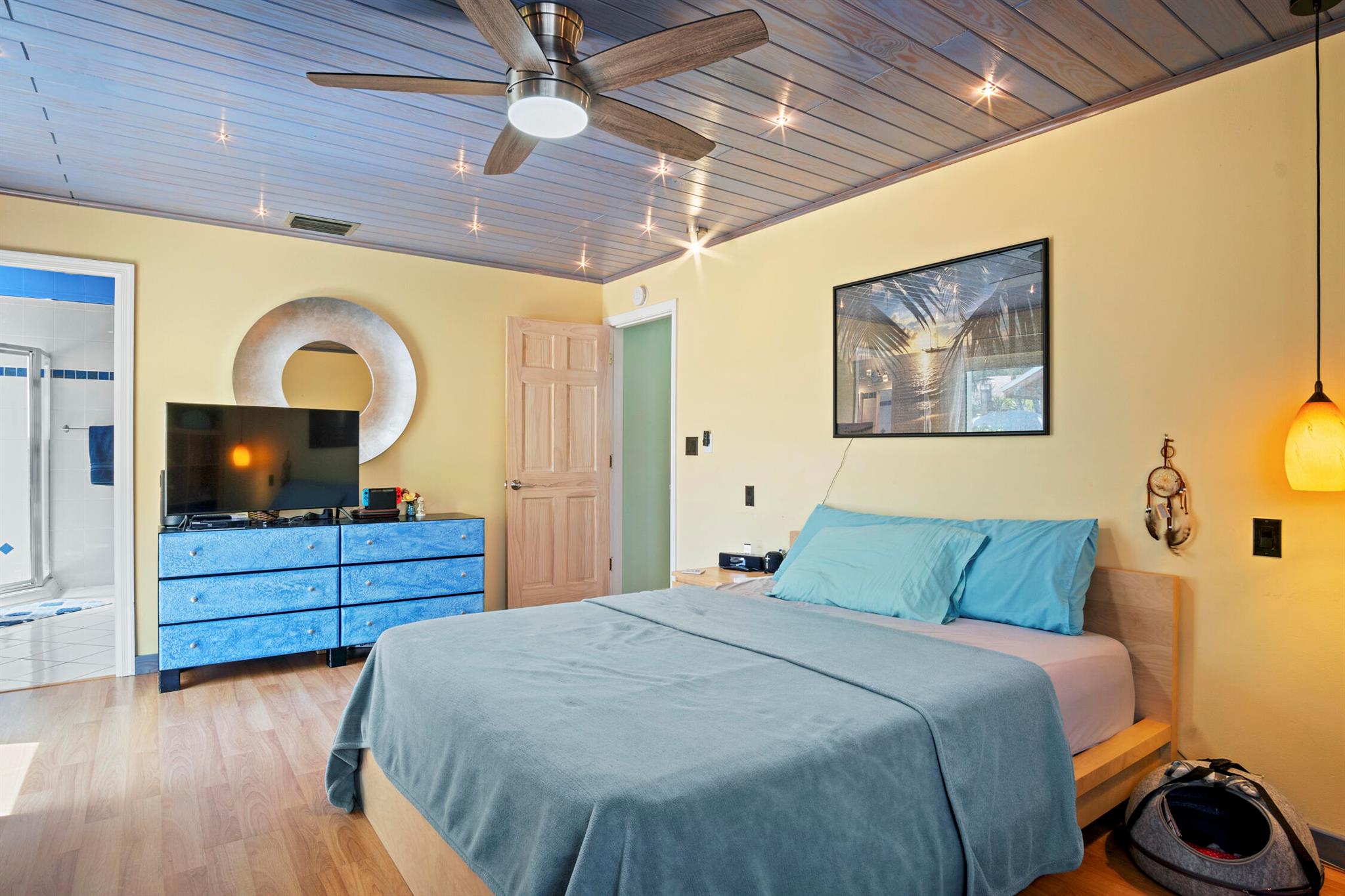 4928 Rabbit Hollow Drive