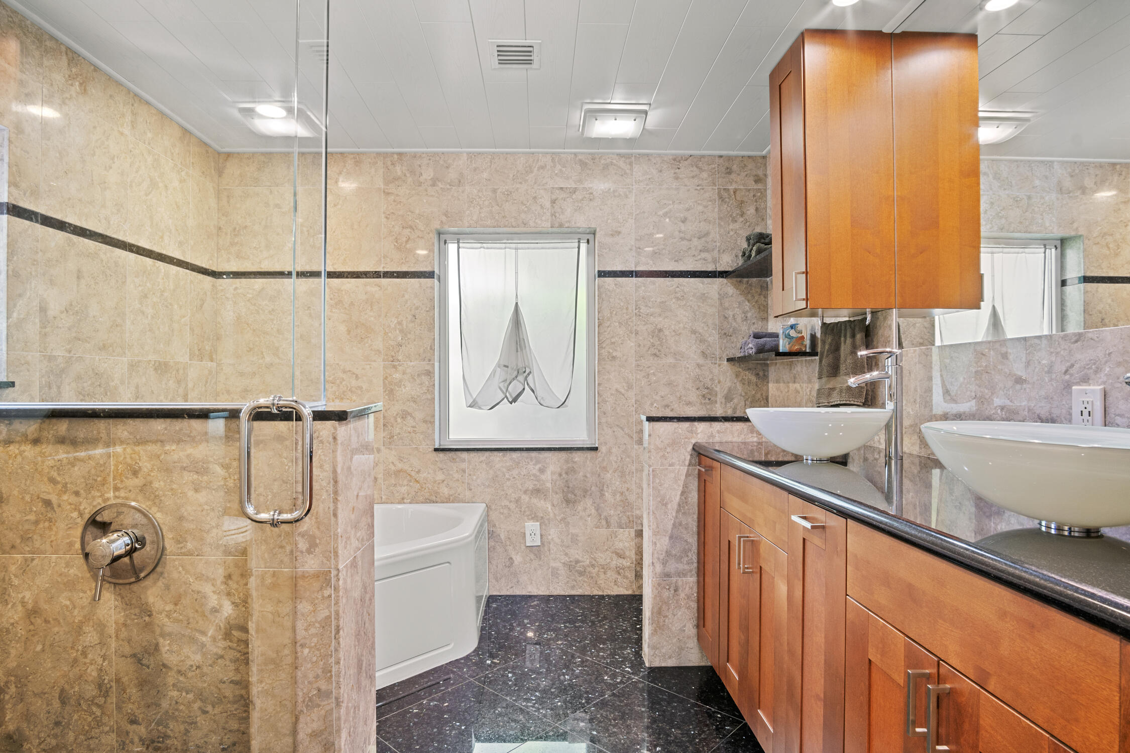 4928 Rabbit Hollow Drive