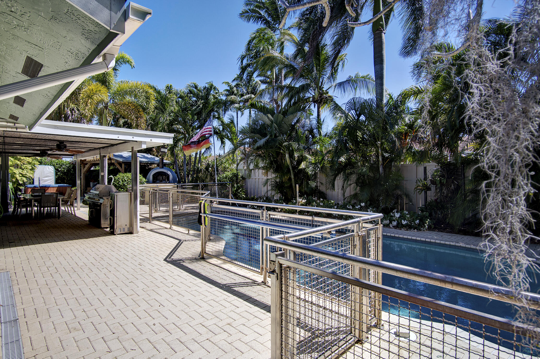 4928 Rabbit Hollow Drive