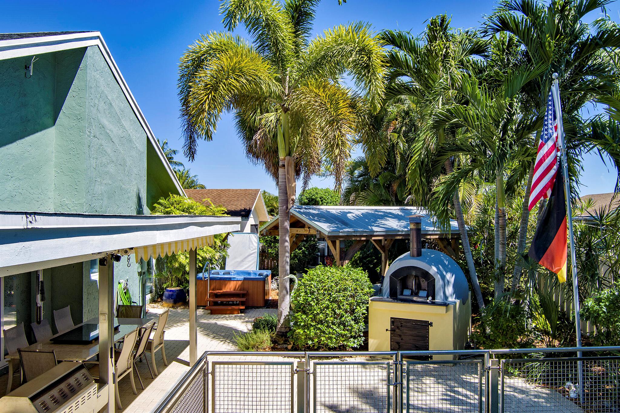 4928 Rabbit Hollow Drive