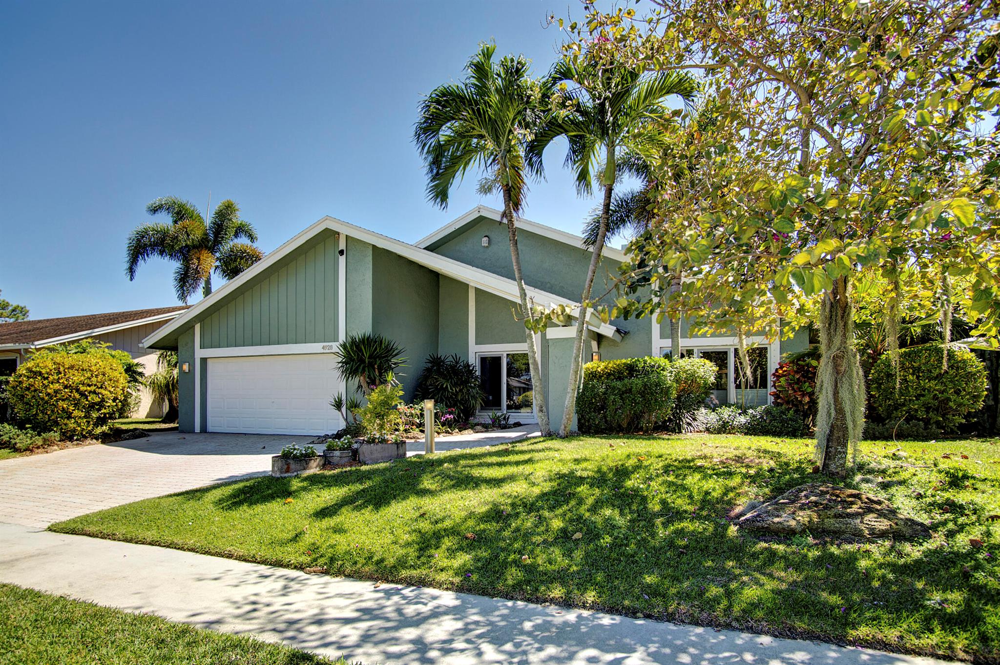 4928 Rabbit Hollow Drive