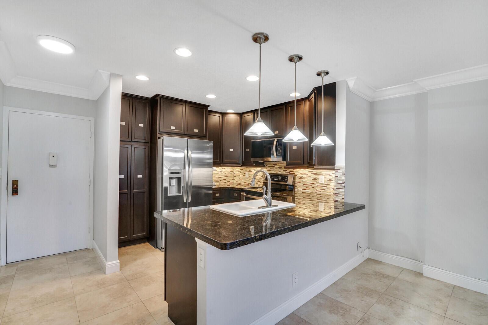 2121 N Ocean Boulevard 103-E