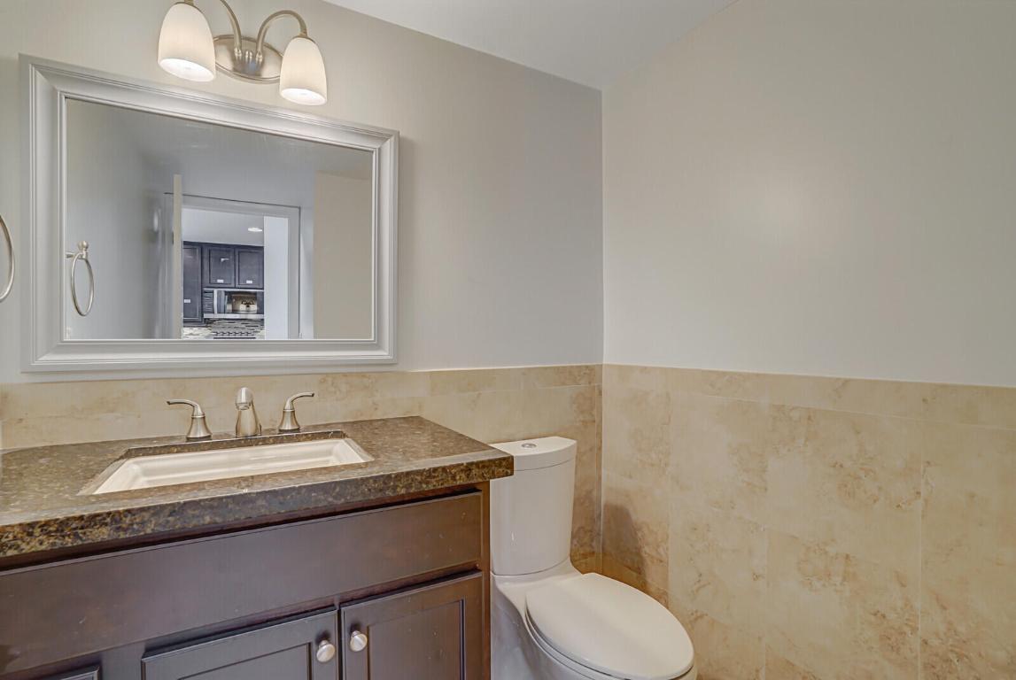 2121 N Ocean Boulevard 103-E