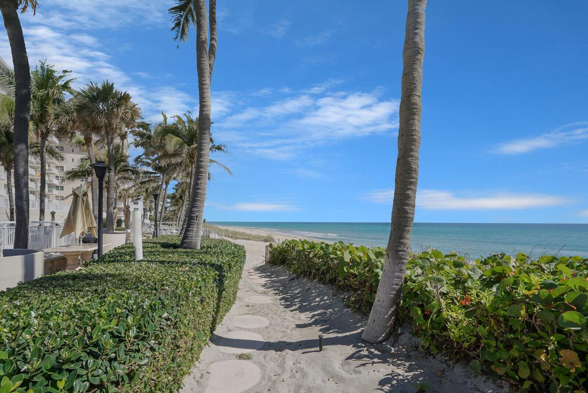 1051 Hillsboro Mile 902 E