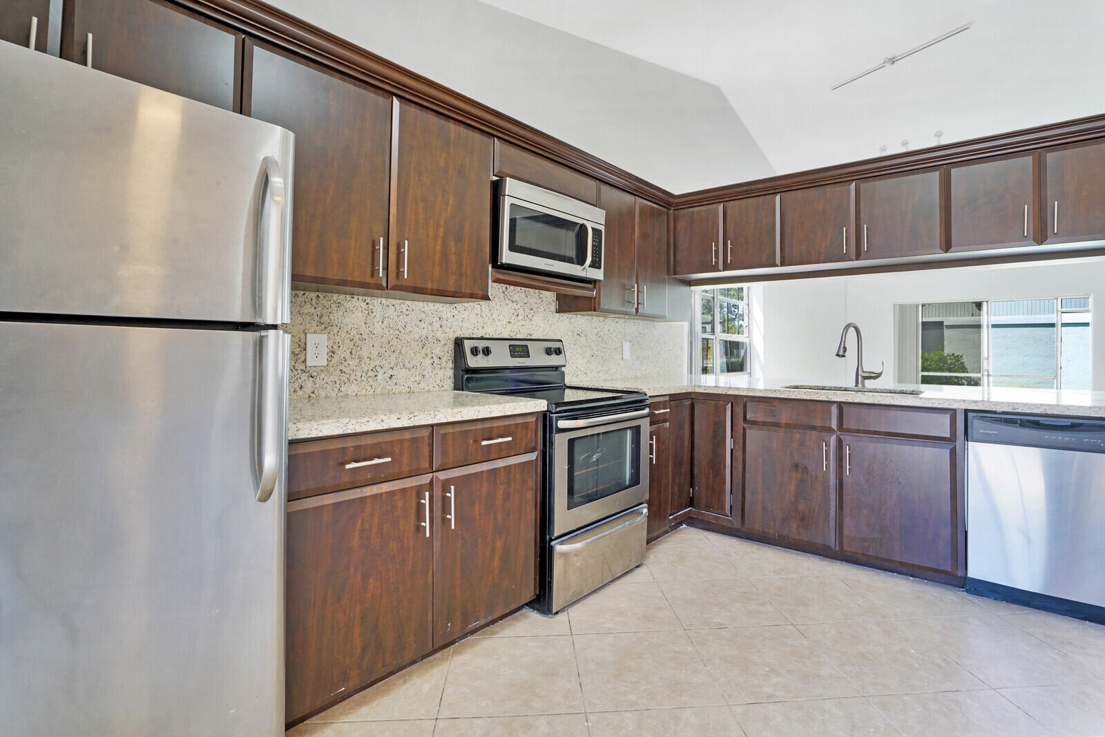 488 Hardwood Place