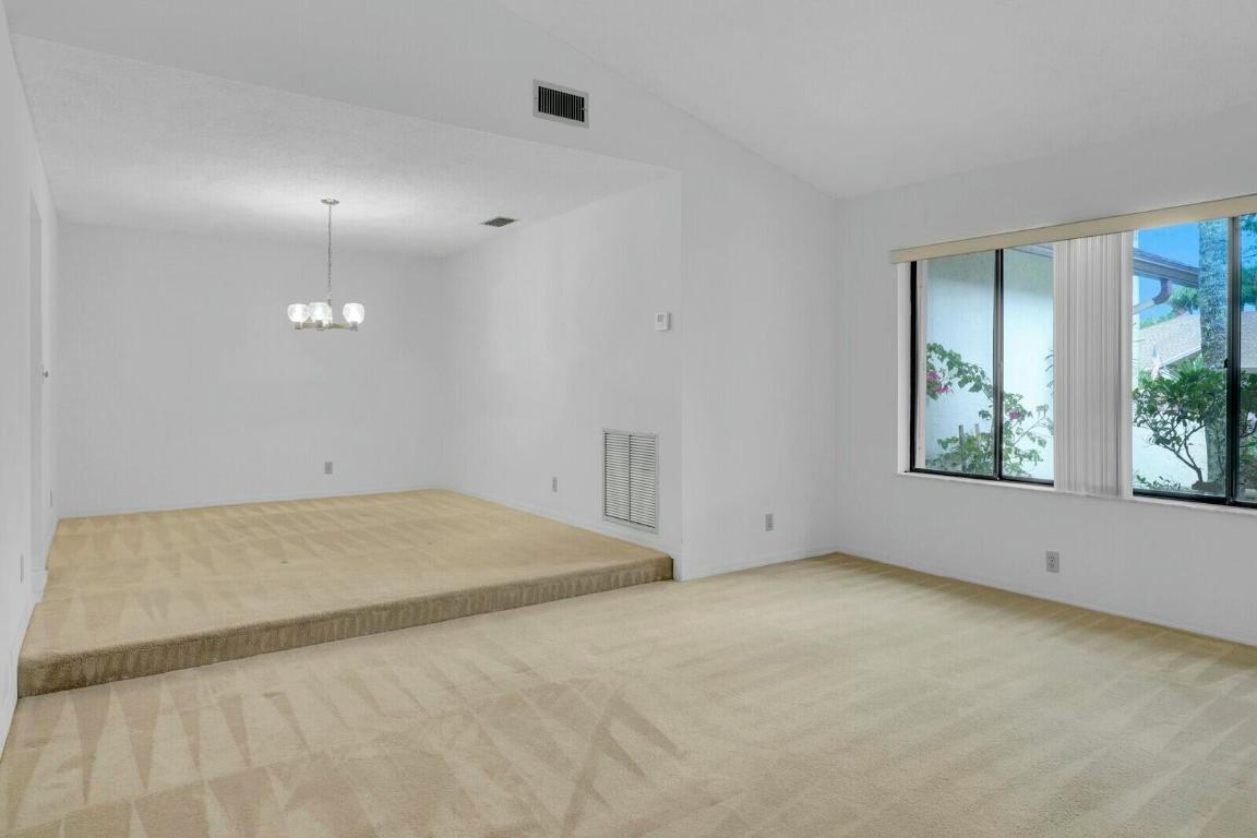 18356 181st Circle S