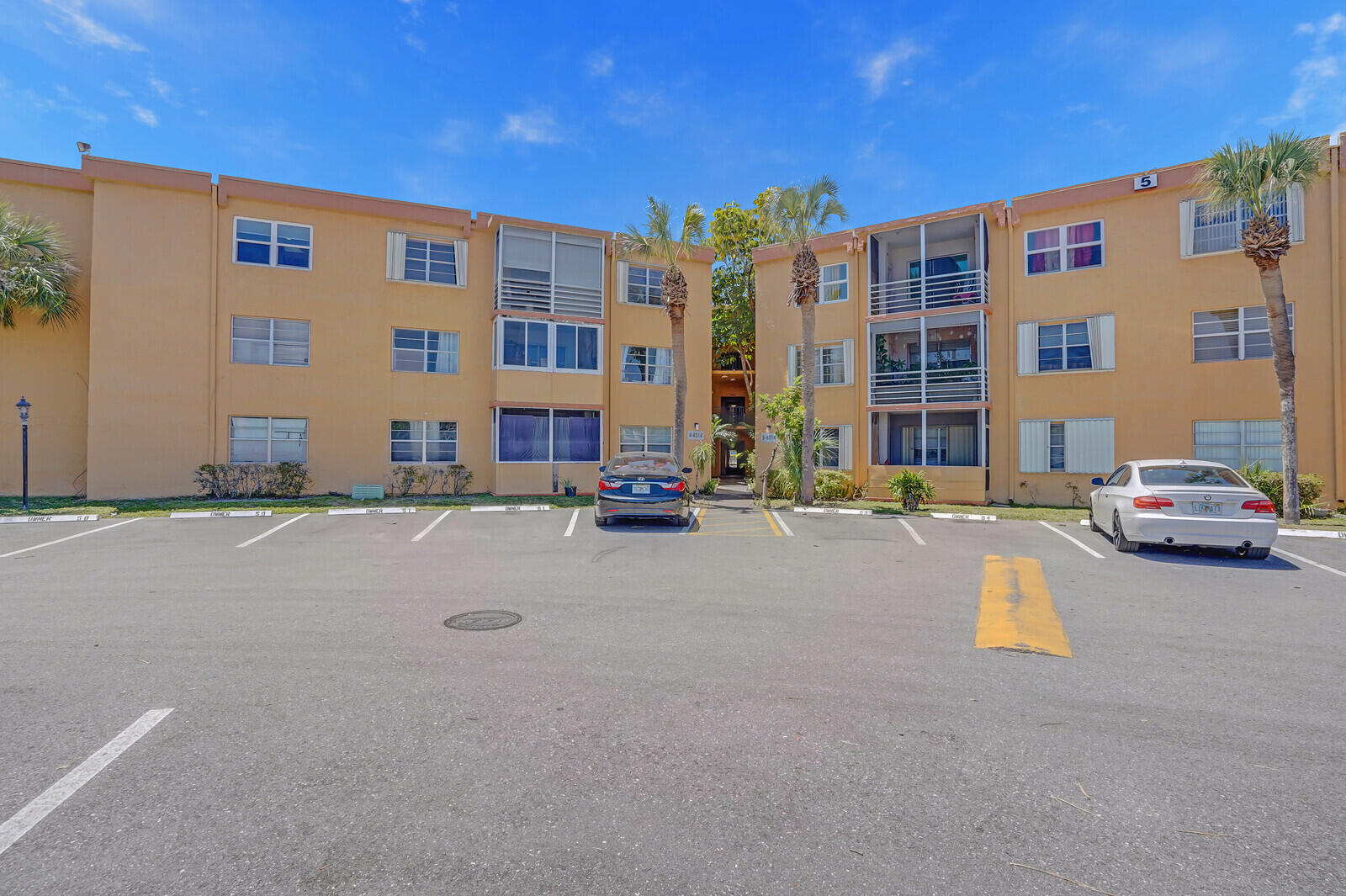 4314 NW 9th Avenue 5-2b