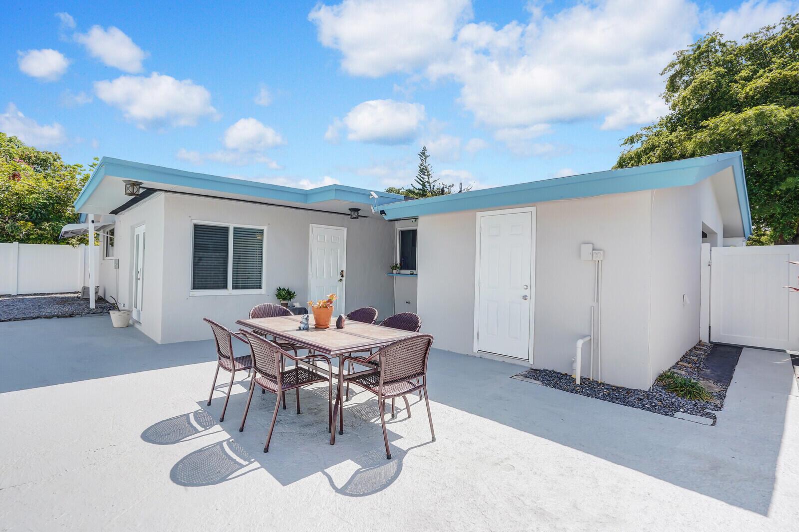 2012 NW 11th Avenue