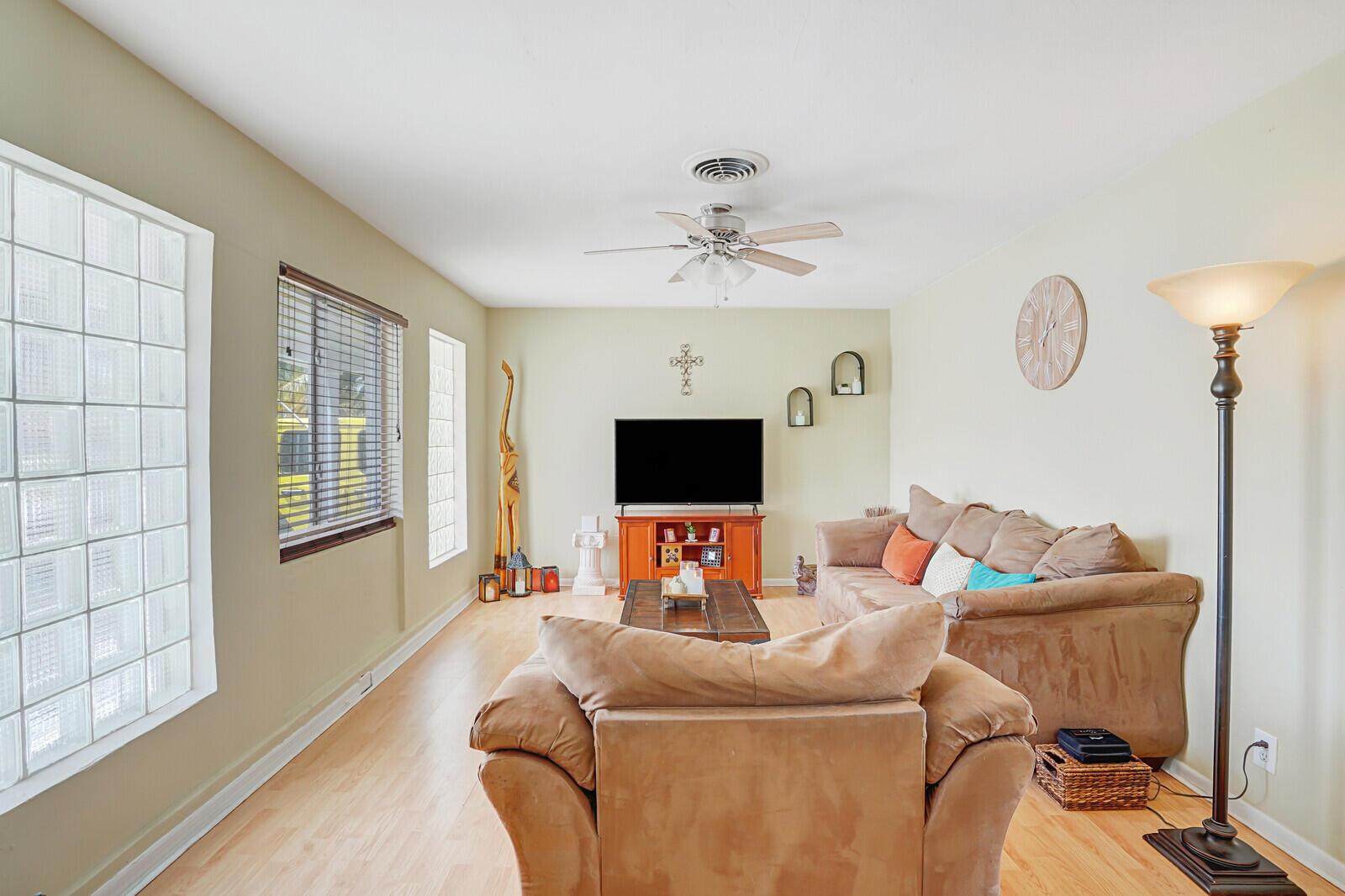 2012 NW 11th Avenue