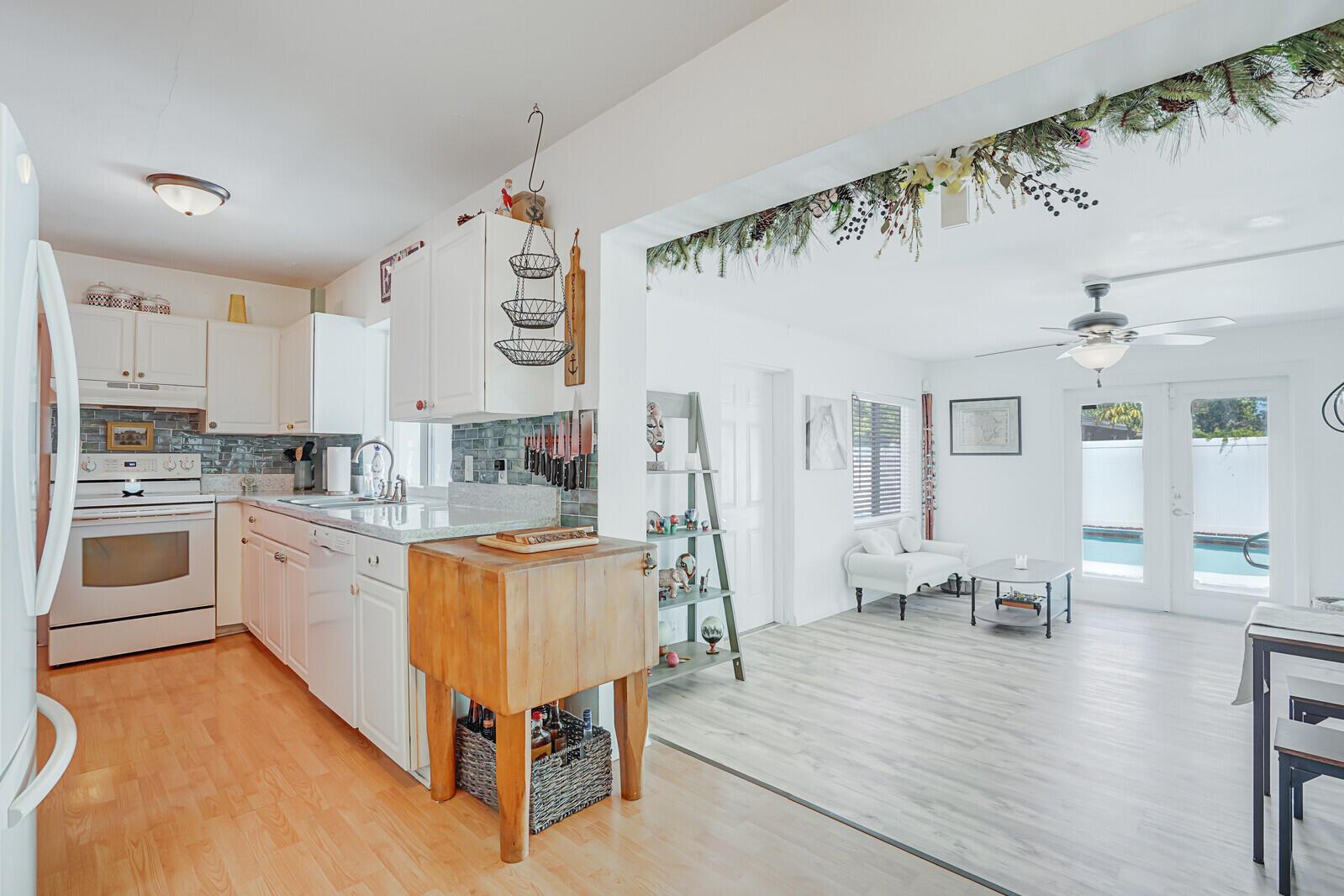 2012 NW 11th Avenue