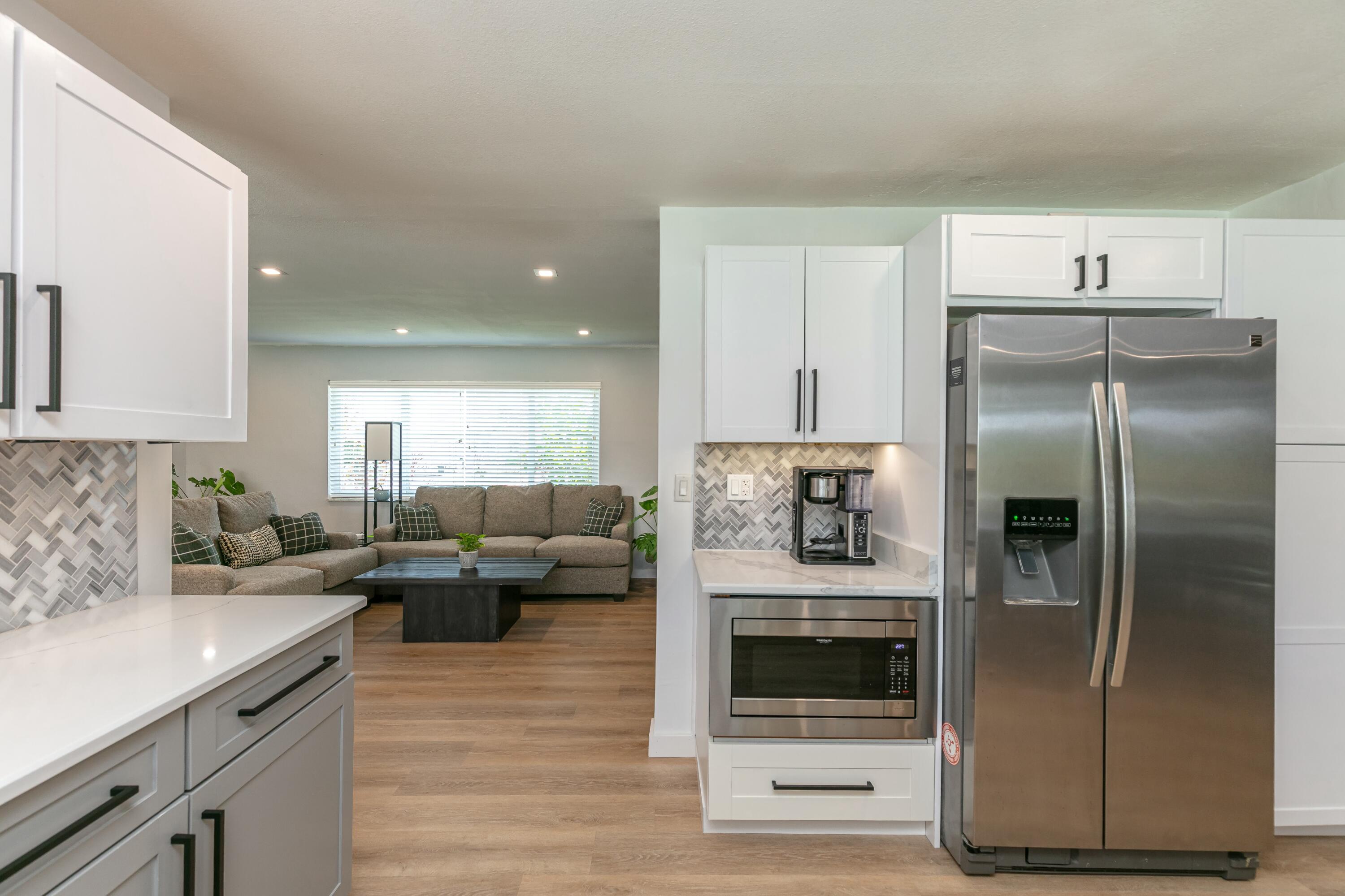 8421 NW 24th Street