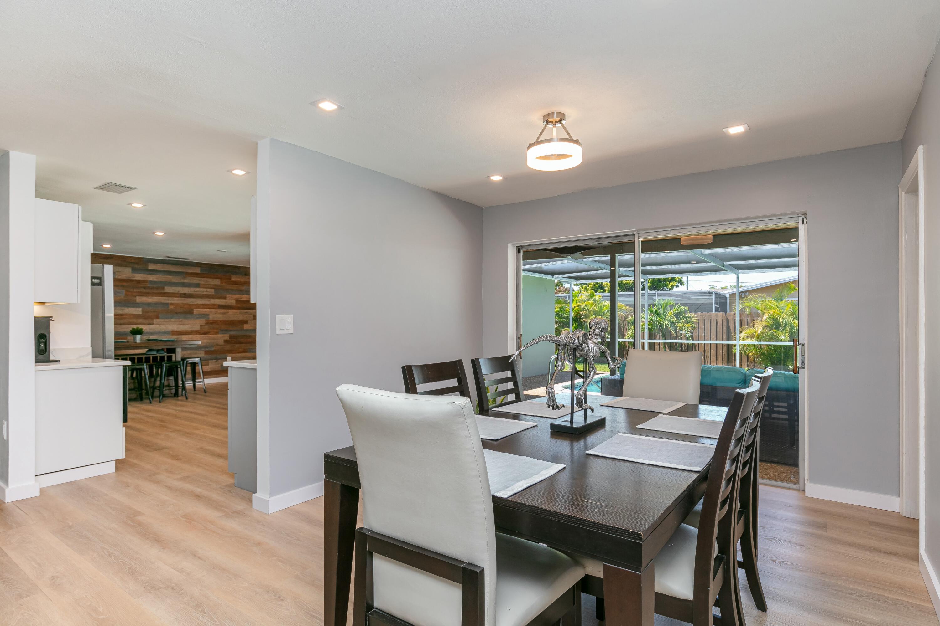 8421 NW 24th Street