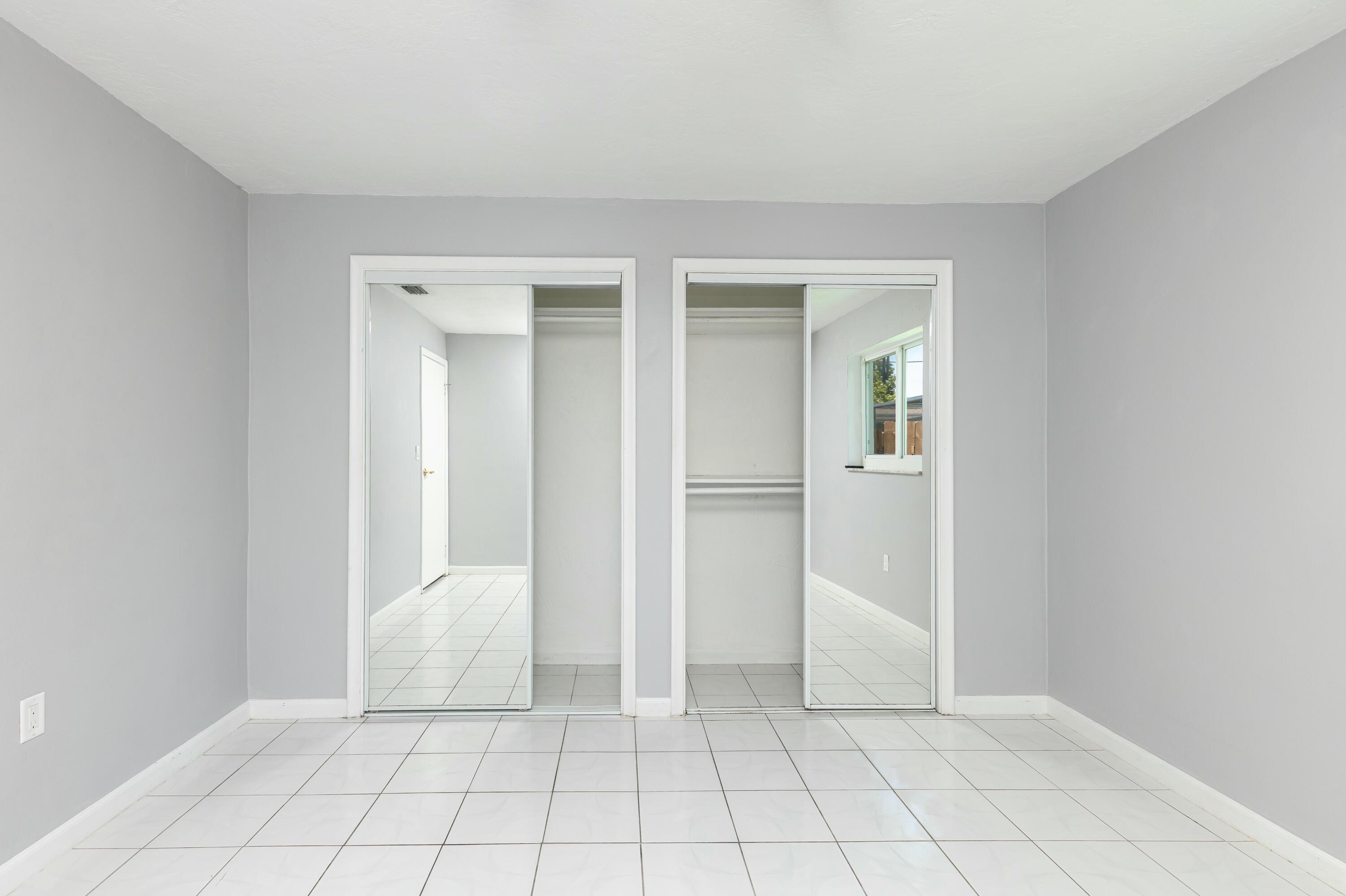 8421 NW 24th Street