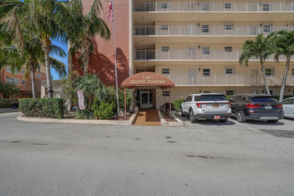 1391 S Ocean Boulevard 805
