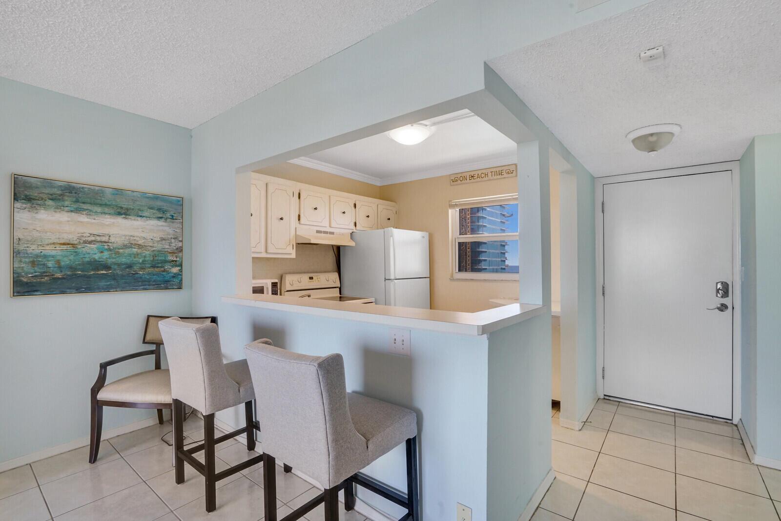 1391 S Ocean Boulevard 805