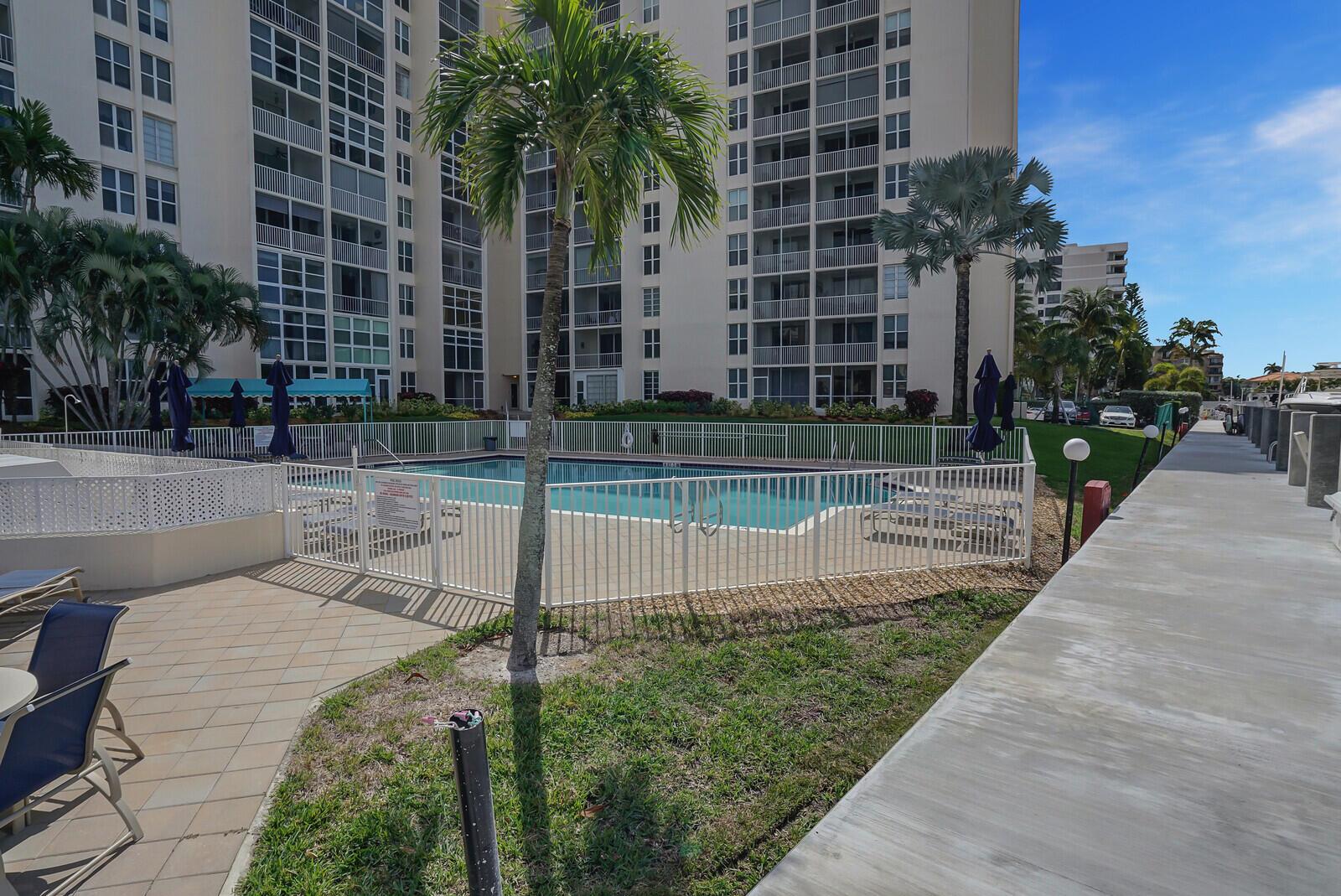 1391 S Ocean Boulevard 805