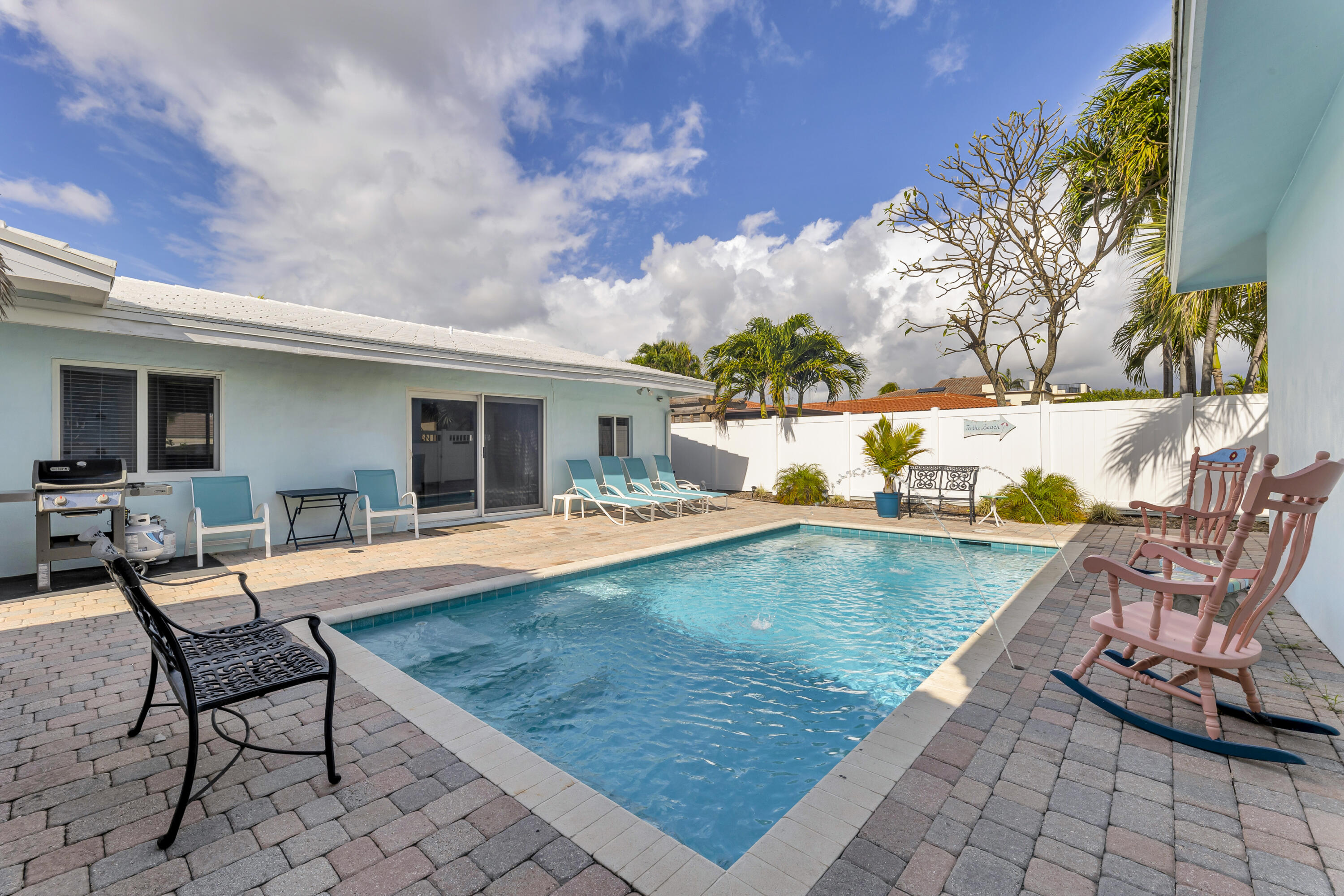 348 SE 18th Avenue