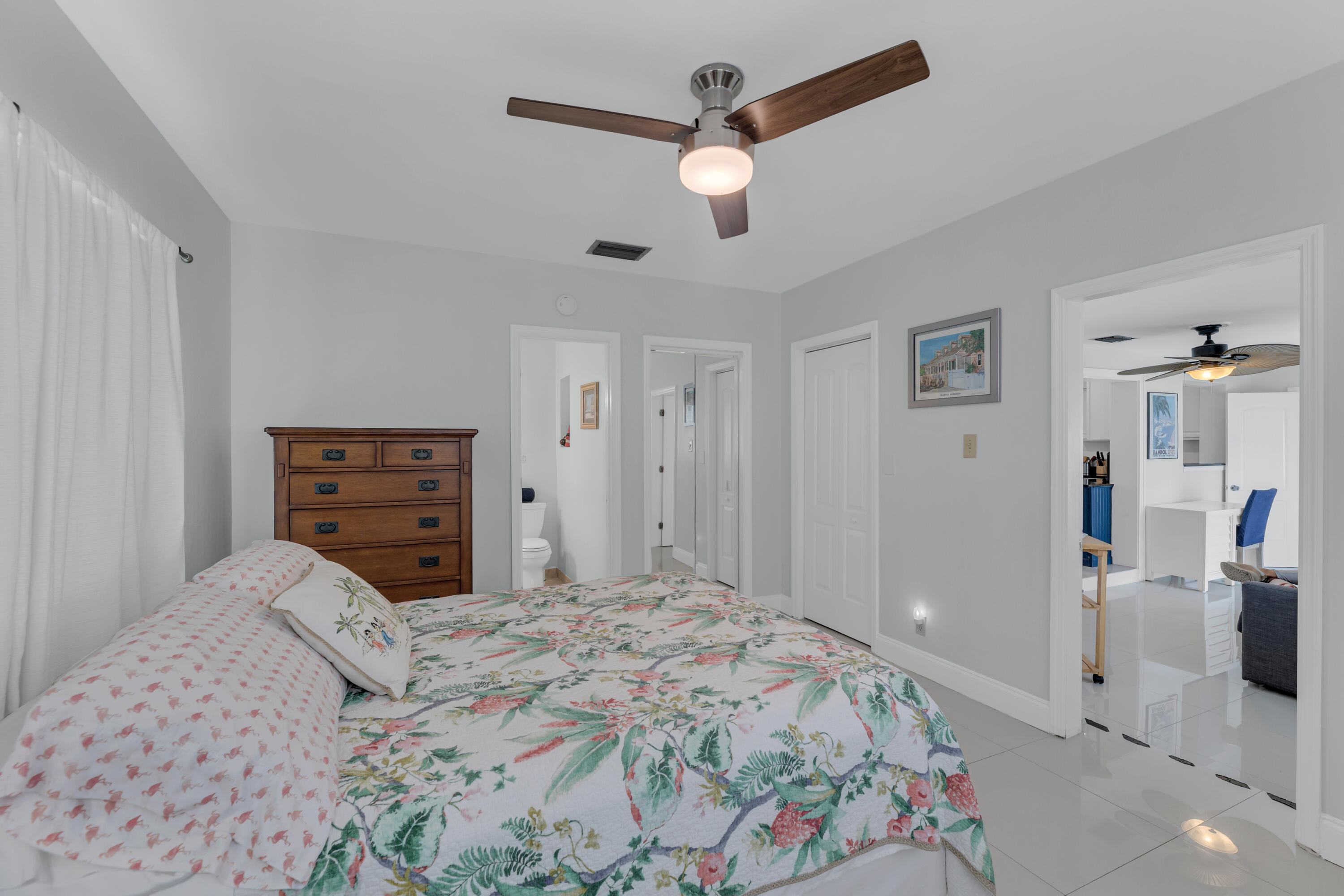 348 SE 18th Avenue
