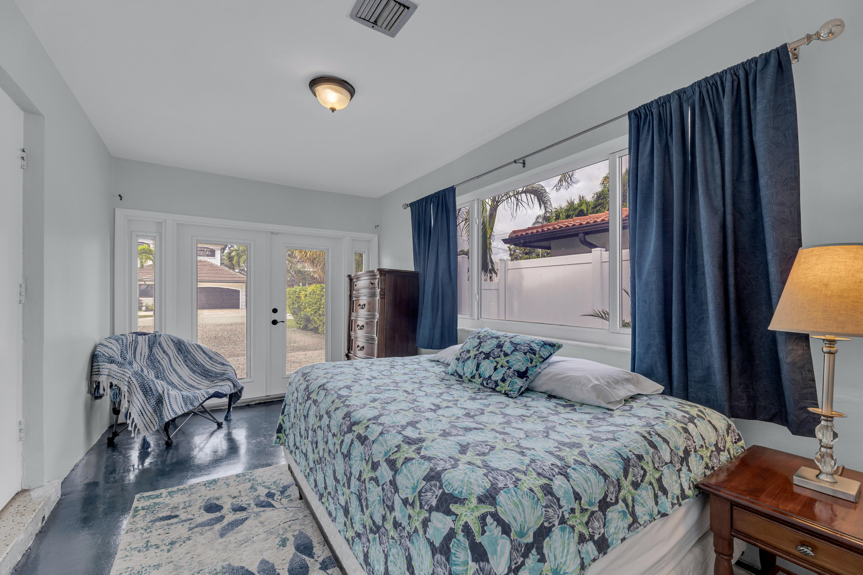 348 SE 18th Avenue