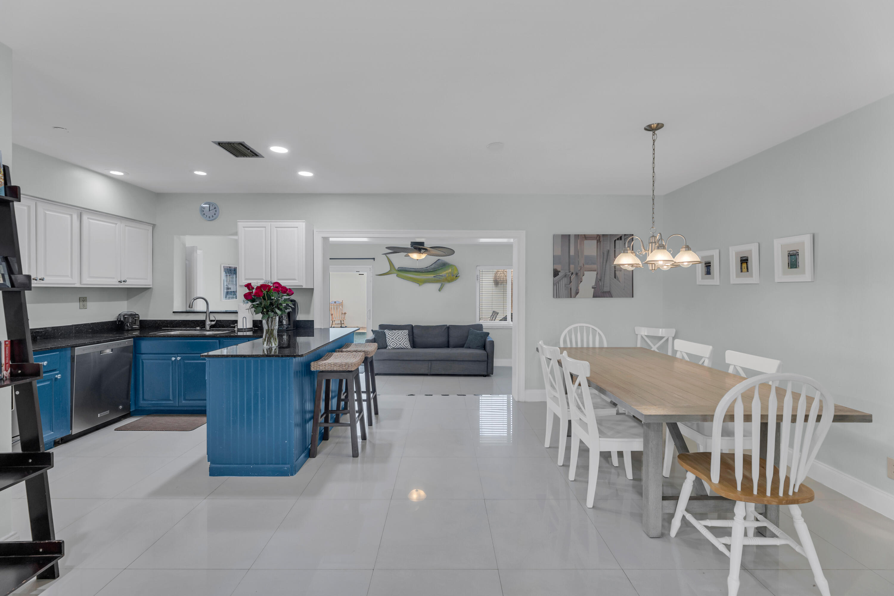 348 SE 18th Avenue