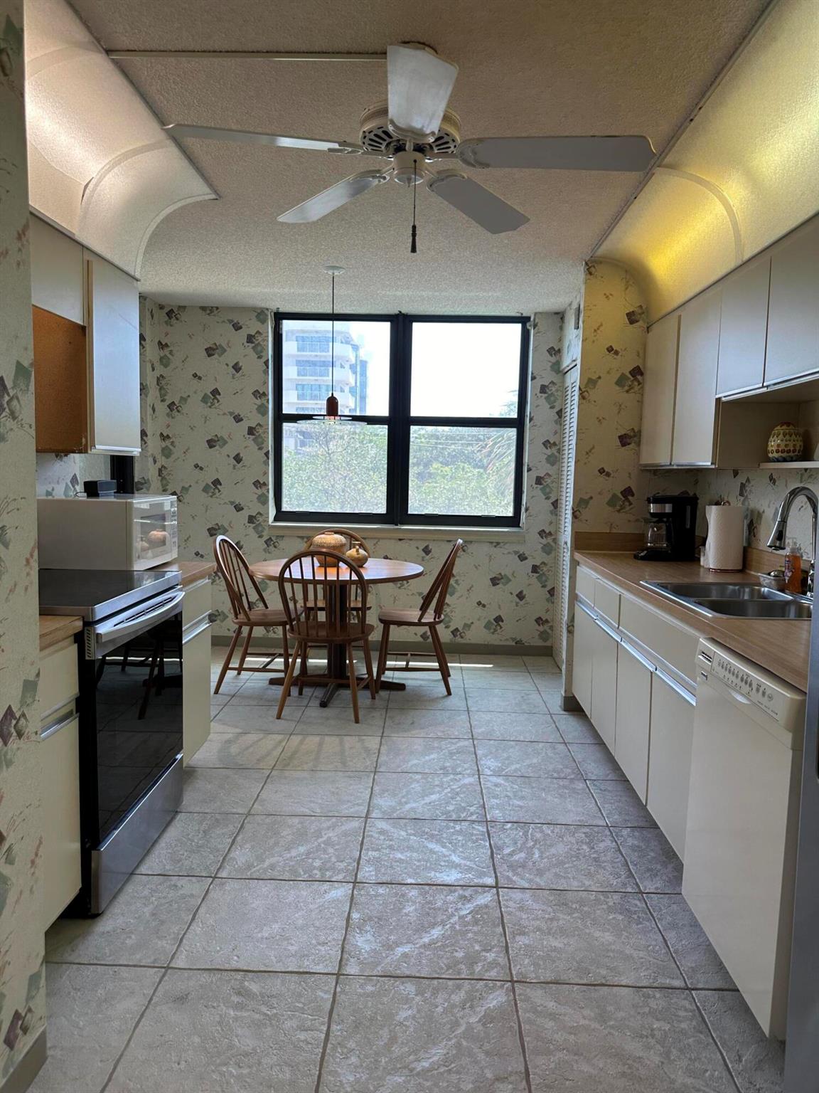 4600 S Ocean Boulevard 402