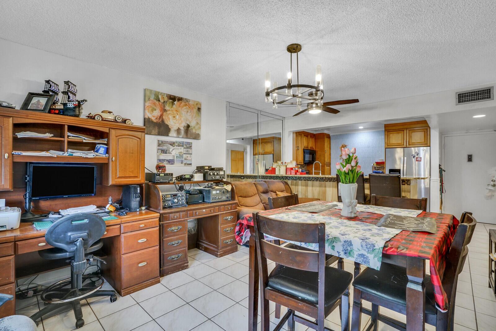 4364 NW 9th Avenue 16-3d
