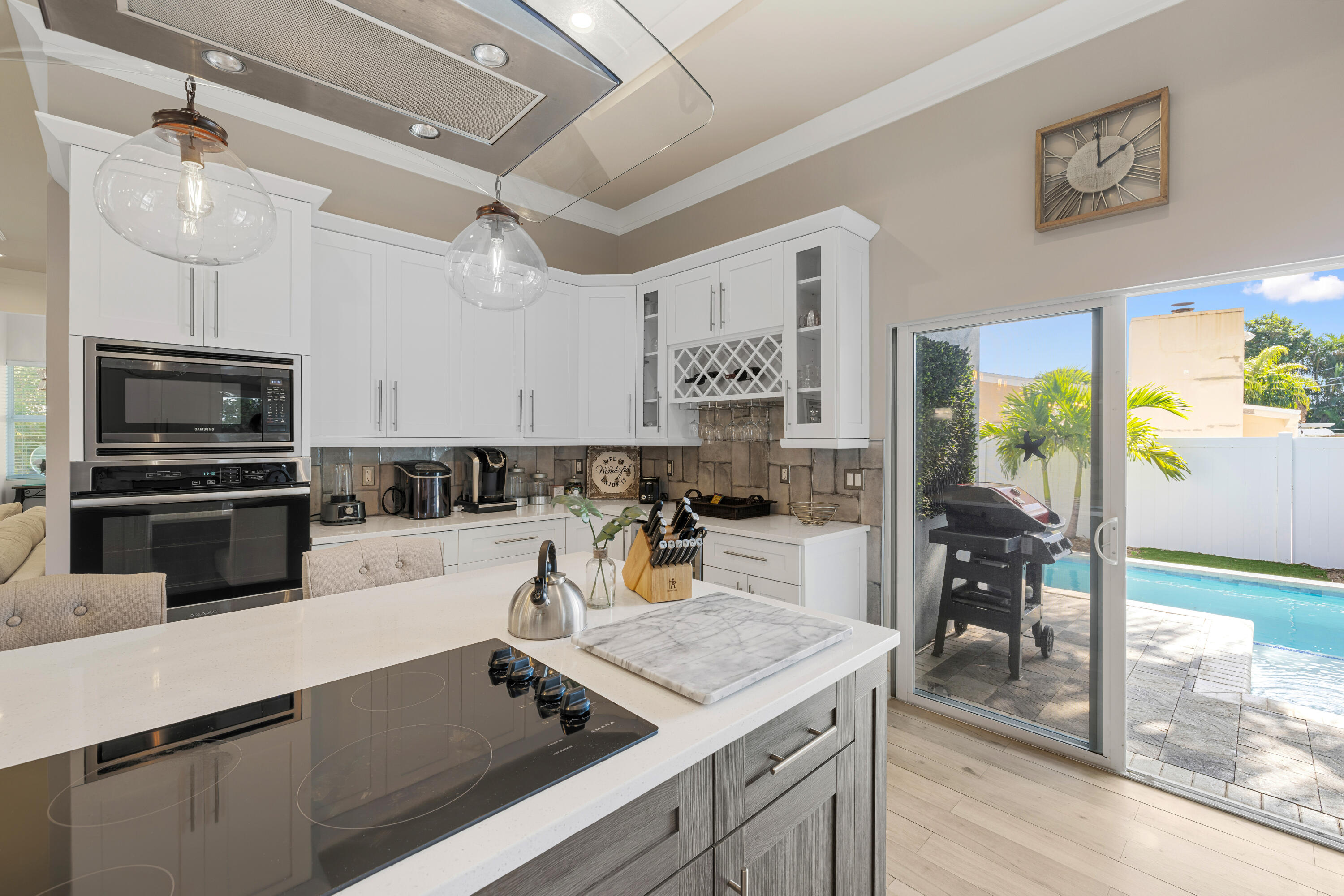 875 SE 13th Avenue