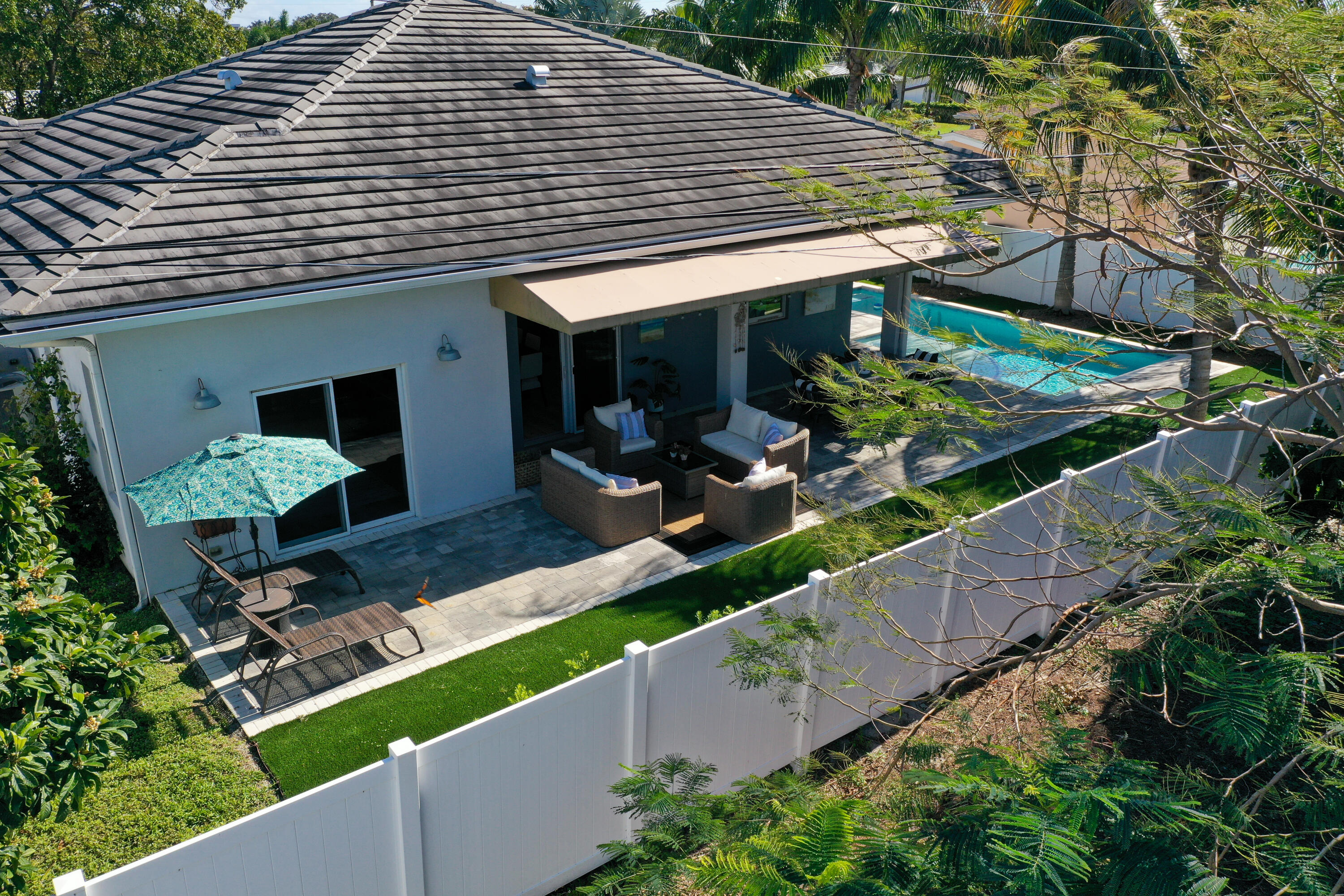 875 SE 13th Avenue
