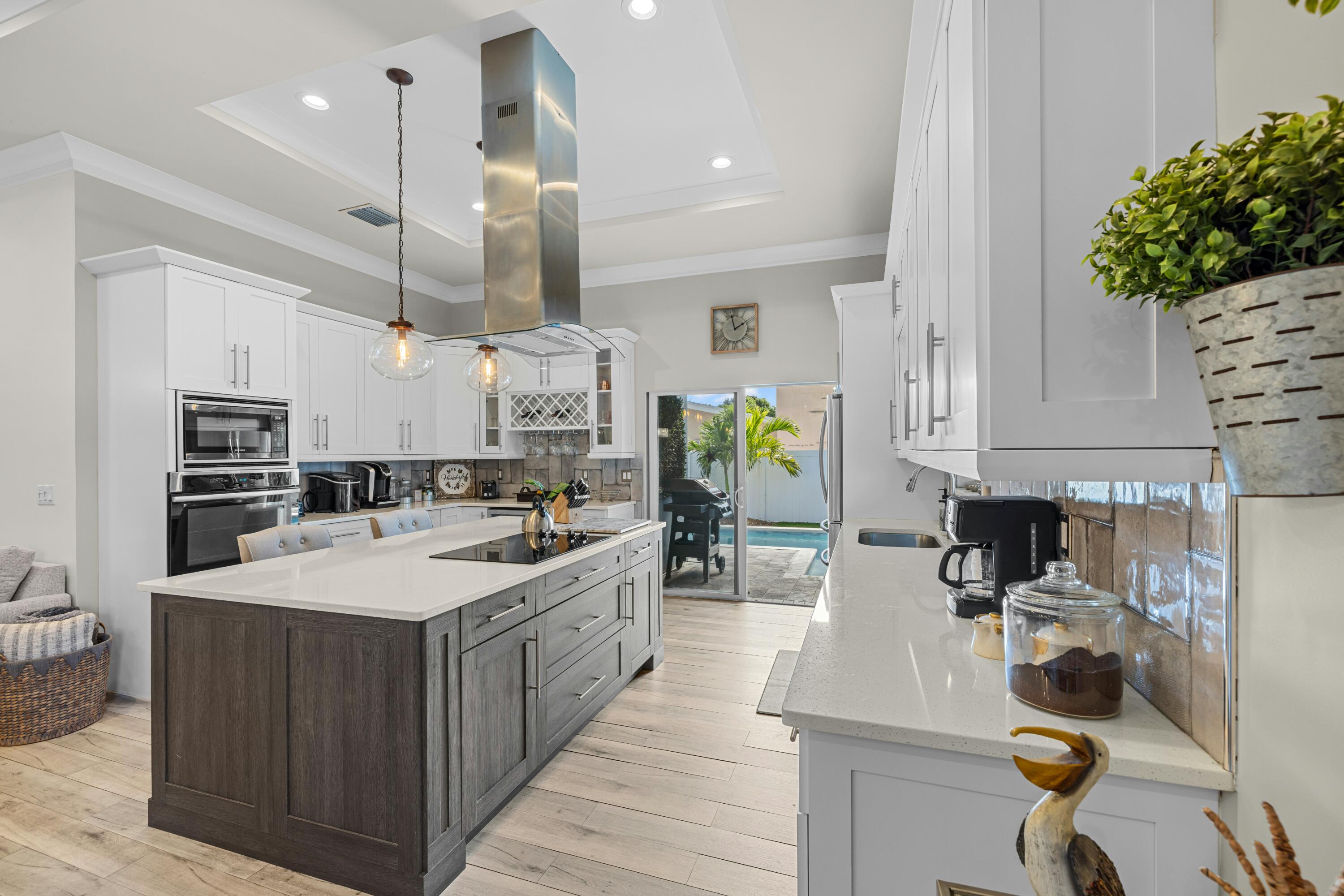875 SE 13th Avenue