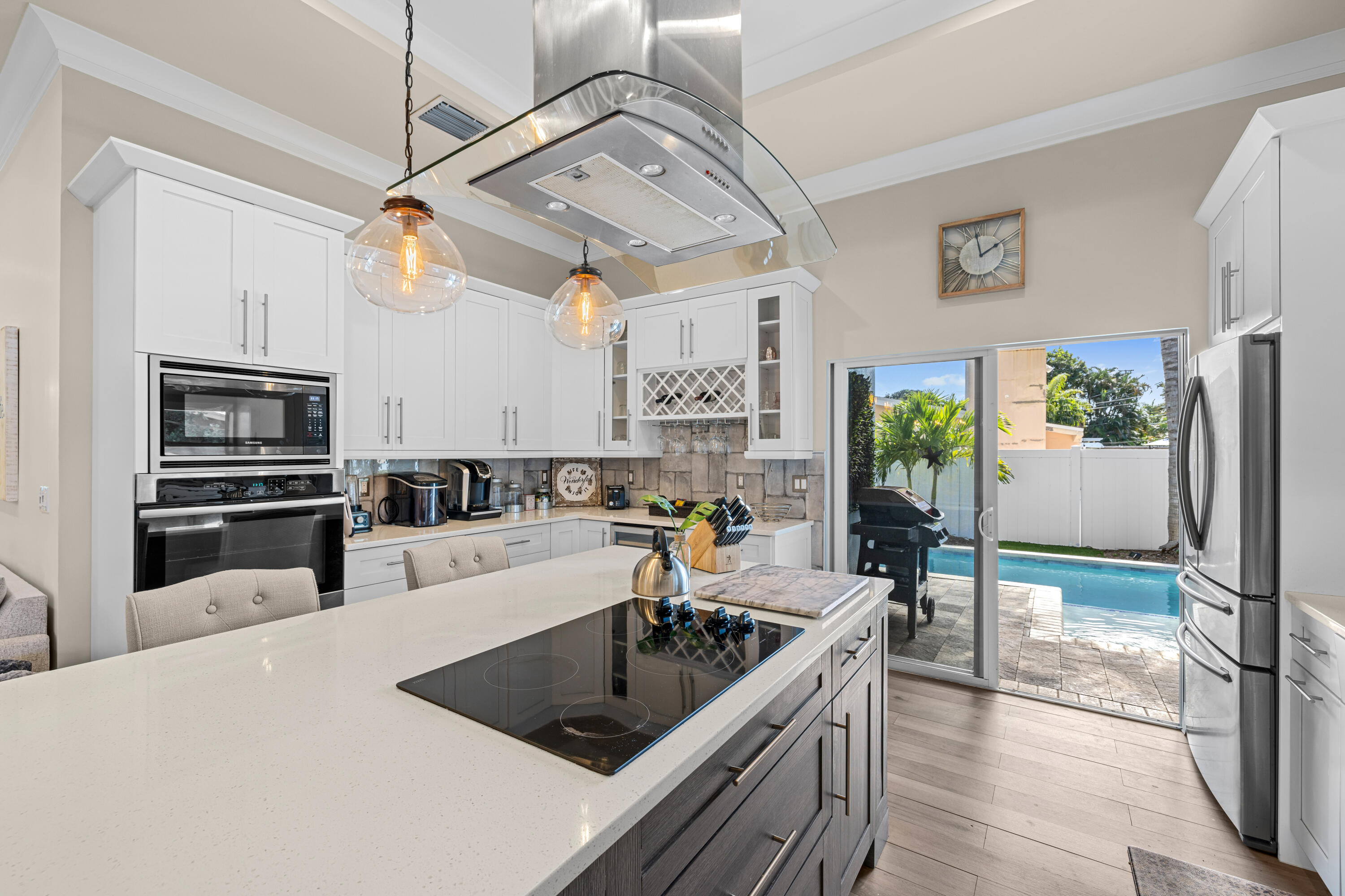 875 SE 13th Avenue