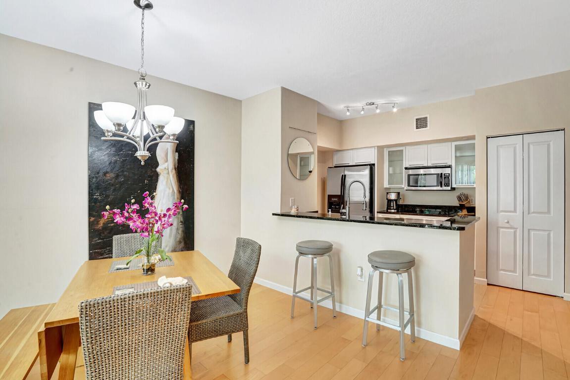 235 NE 1st Street 404