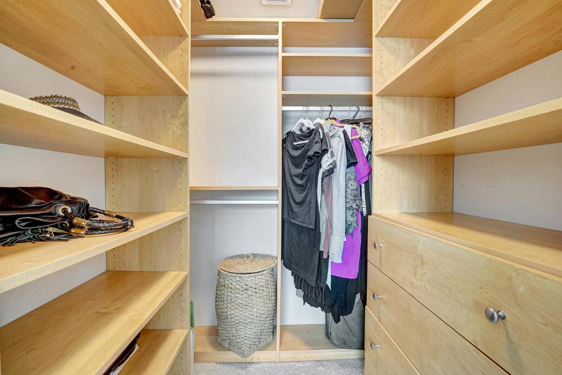 235 NE 1st Street 404