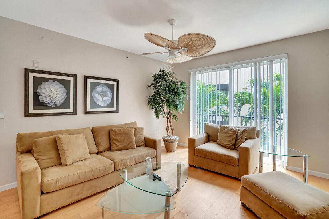 235 NE 1st Street 404